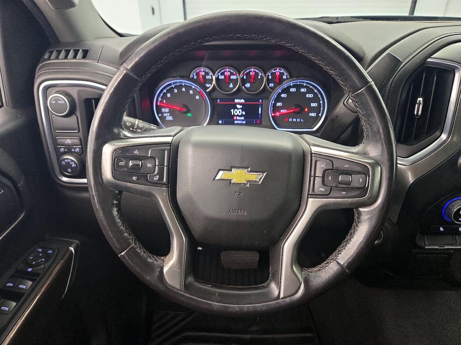 2021 Chevrolet Silverado 1500 LT - Photo 11