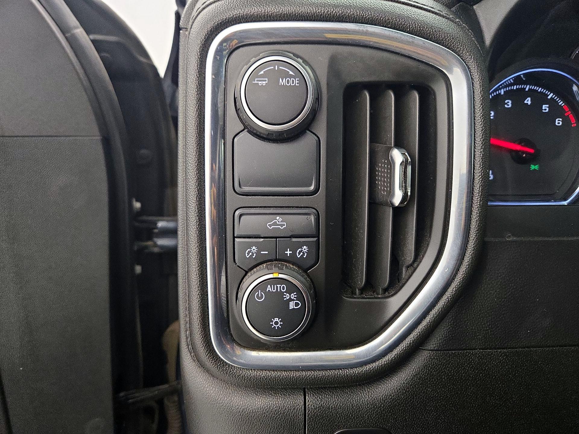 Thumbnail: 2021 Chevrolet Silverado 1500 - 13