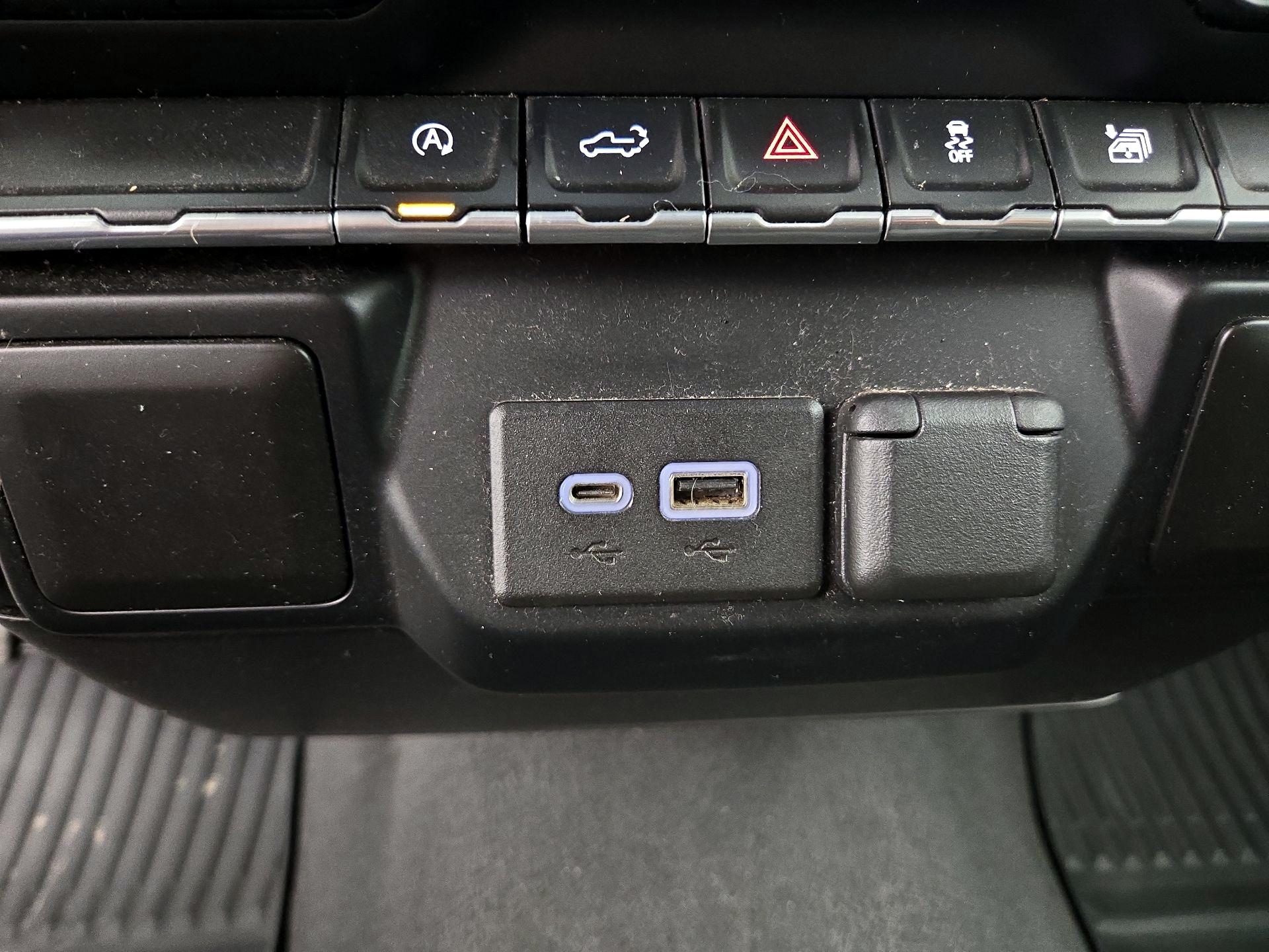 Thumbnail: 2021 Chevrolet Silverado 1500 - 18