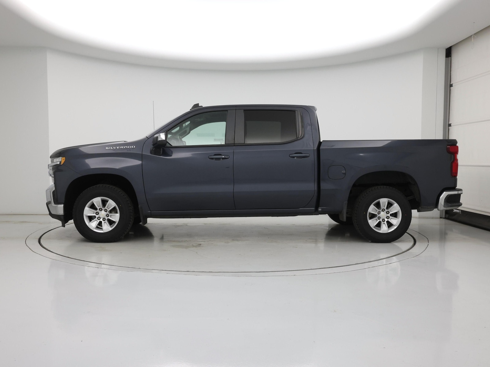 2021 Chevrolet Silverado 1500 LT - Photo 4
