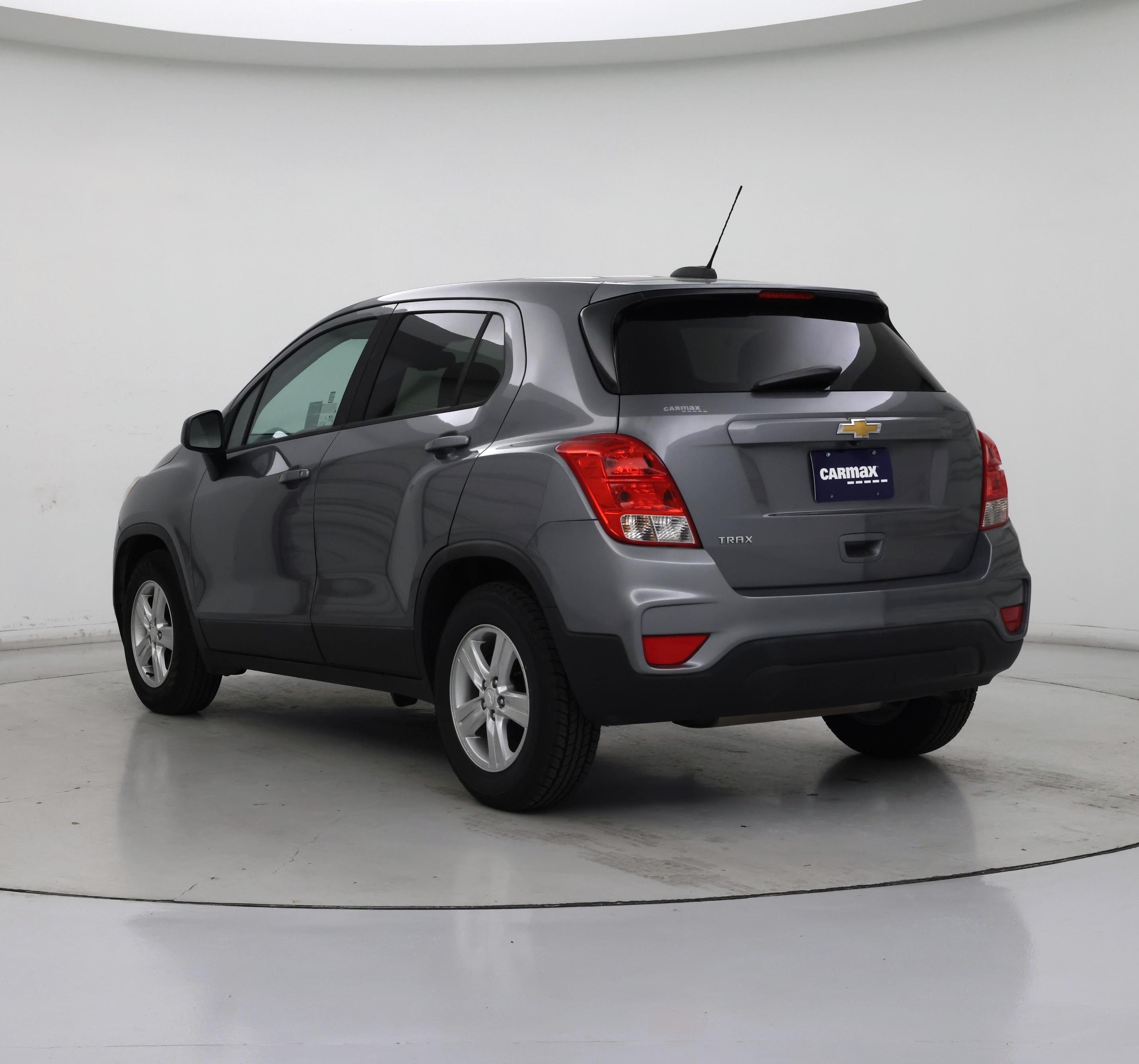 Thumbnail: 2020 Chevrolet Trax - 2