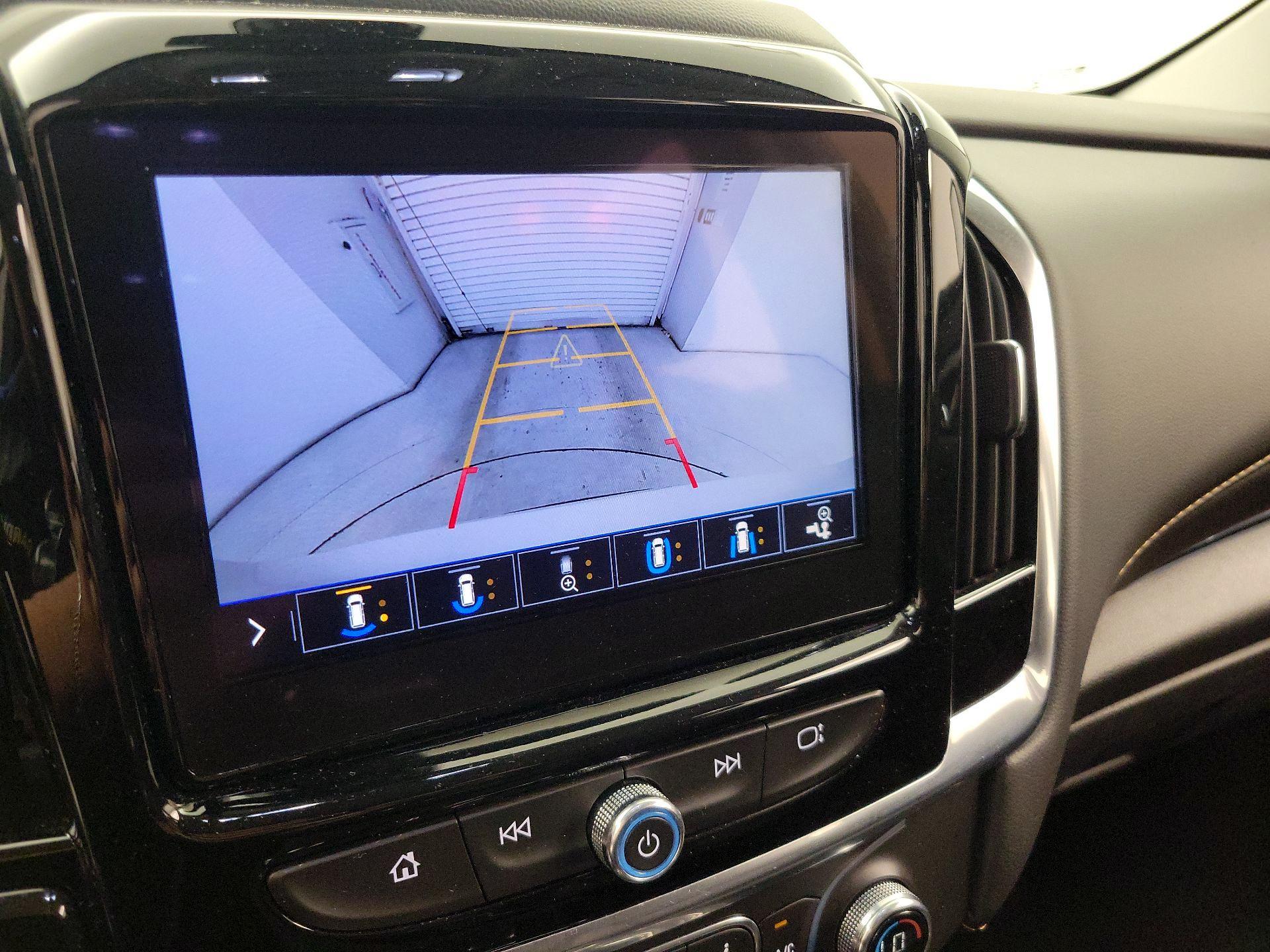 Thumbnail: 2021 Chevrolet Traverse - 14