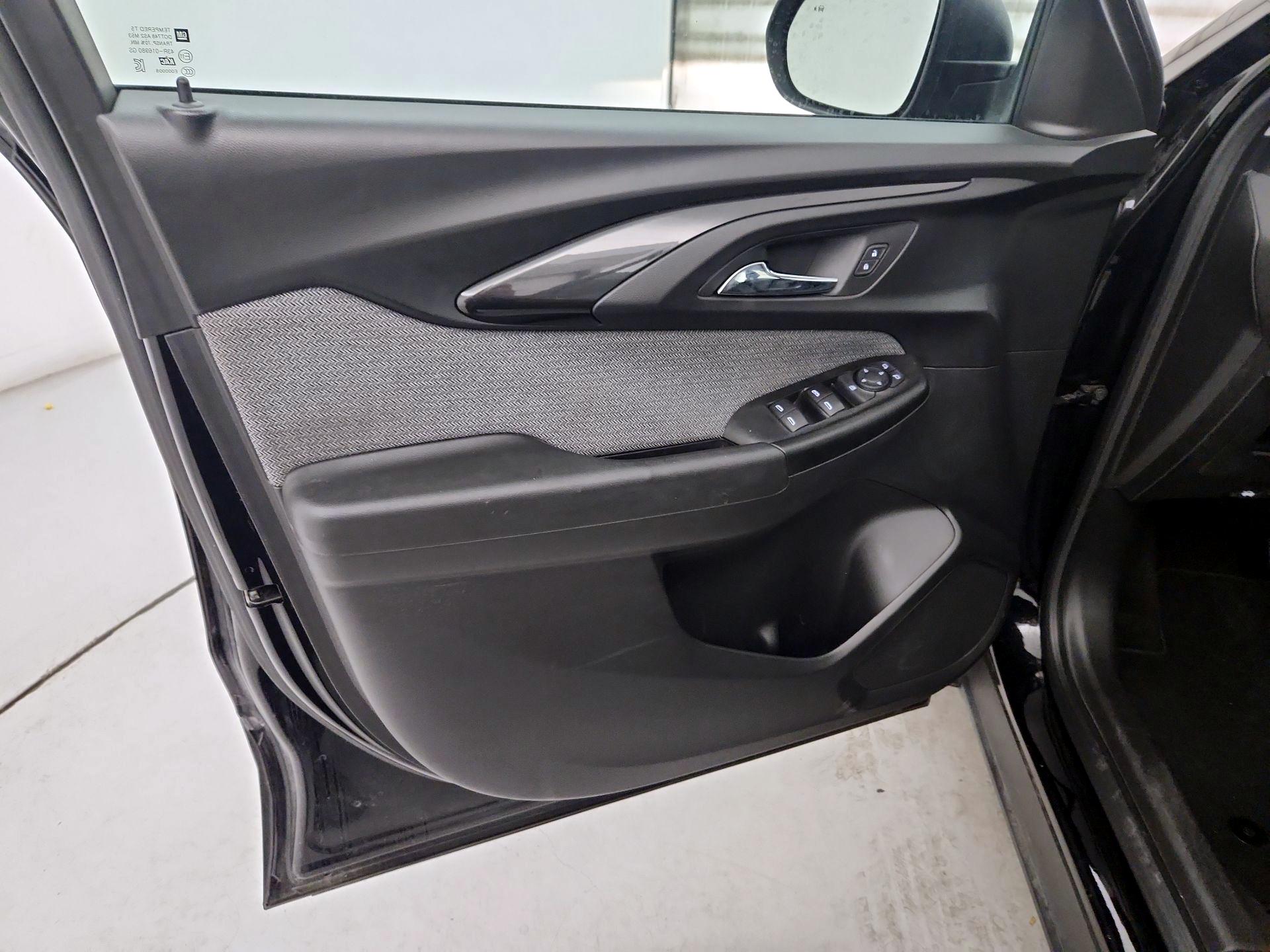 Thumbnail: 2021 Chevrolet TrailBlazer - 12