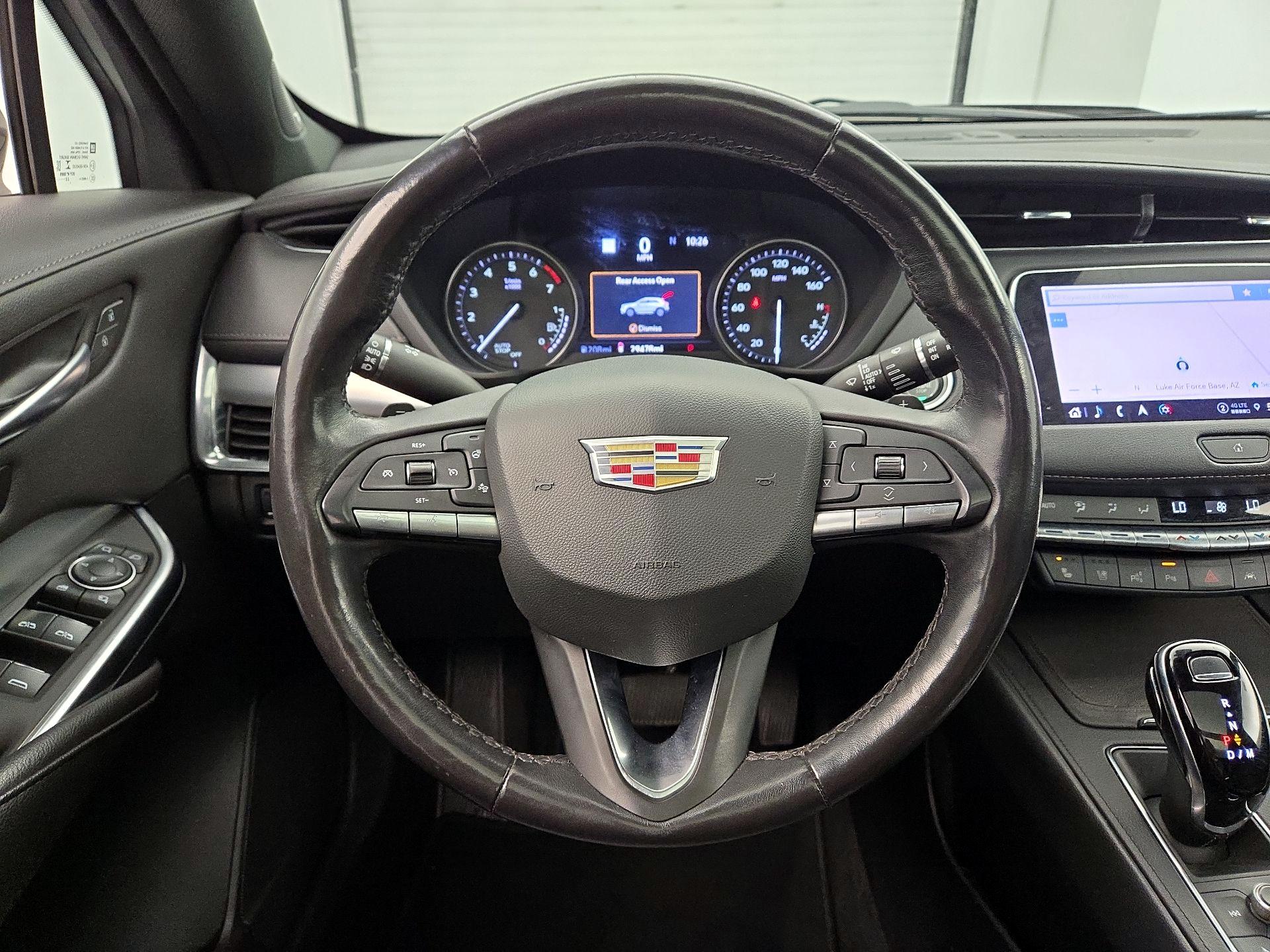 Thumbnail: 2023 Cadillac XT4 - 10