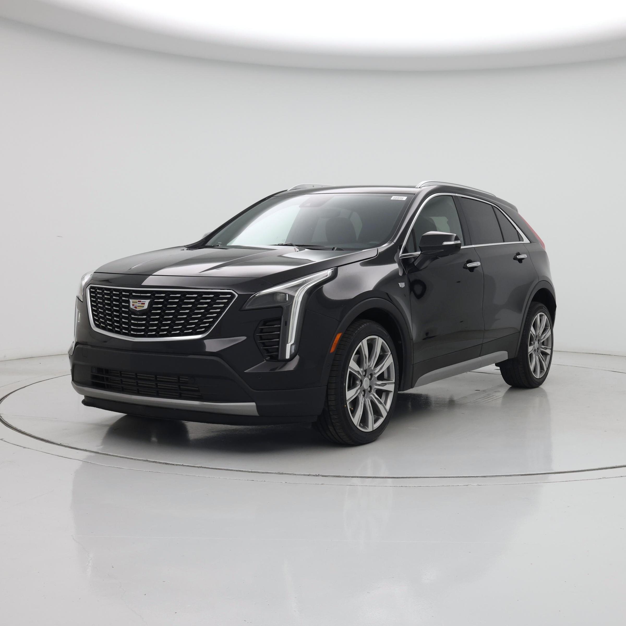 Thumbnail: 2023 Cadillac XT4 - 4