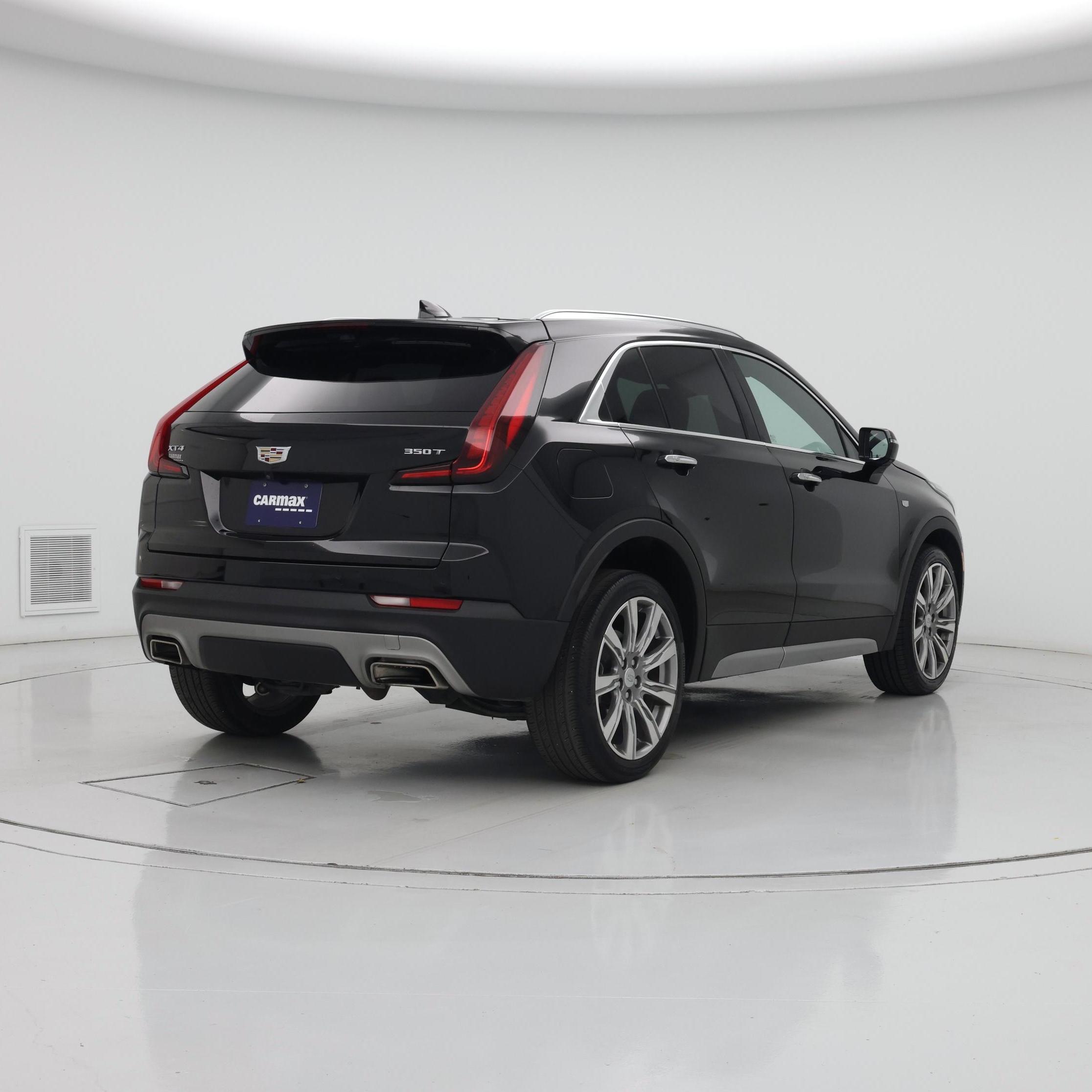 Thumbnail: 2023 Cadillac XT4 - 8