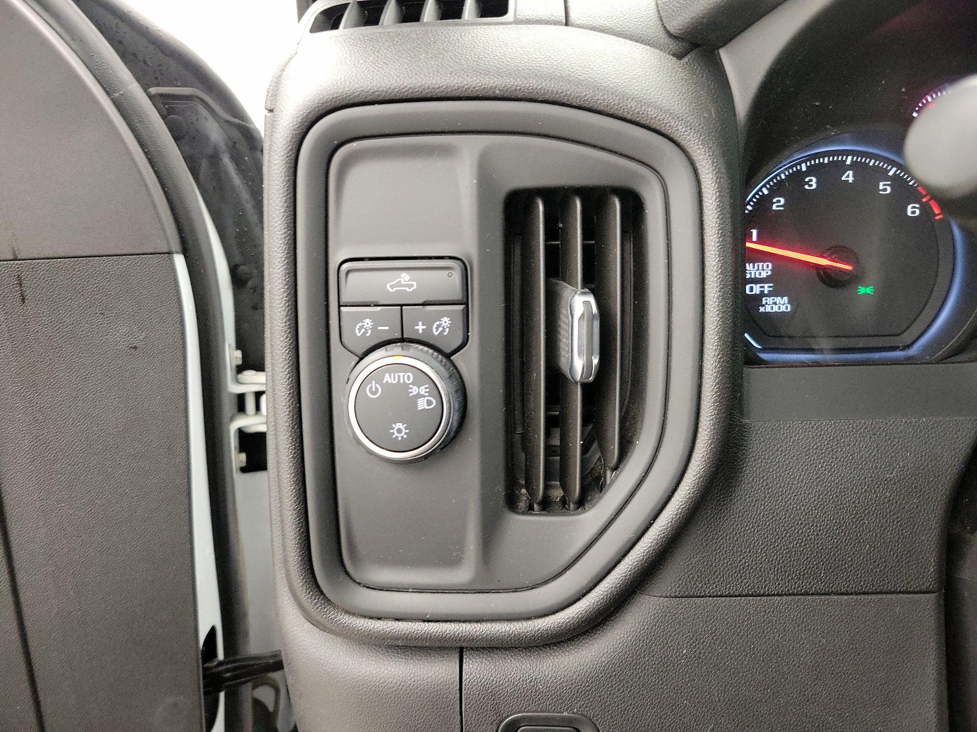 Thumbnail: 2021 Chevrolet Silverado 1500 - 13