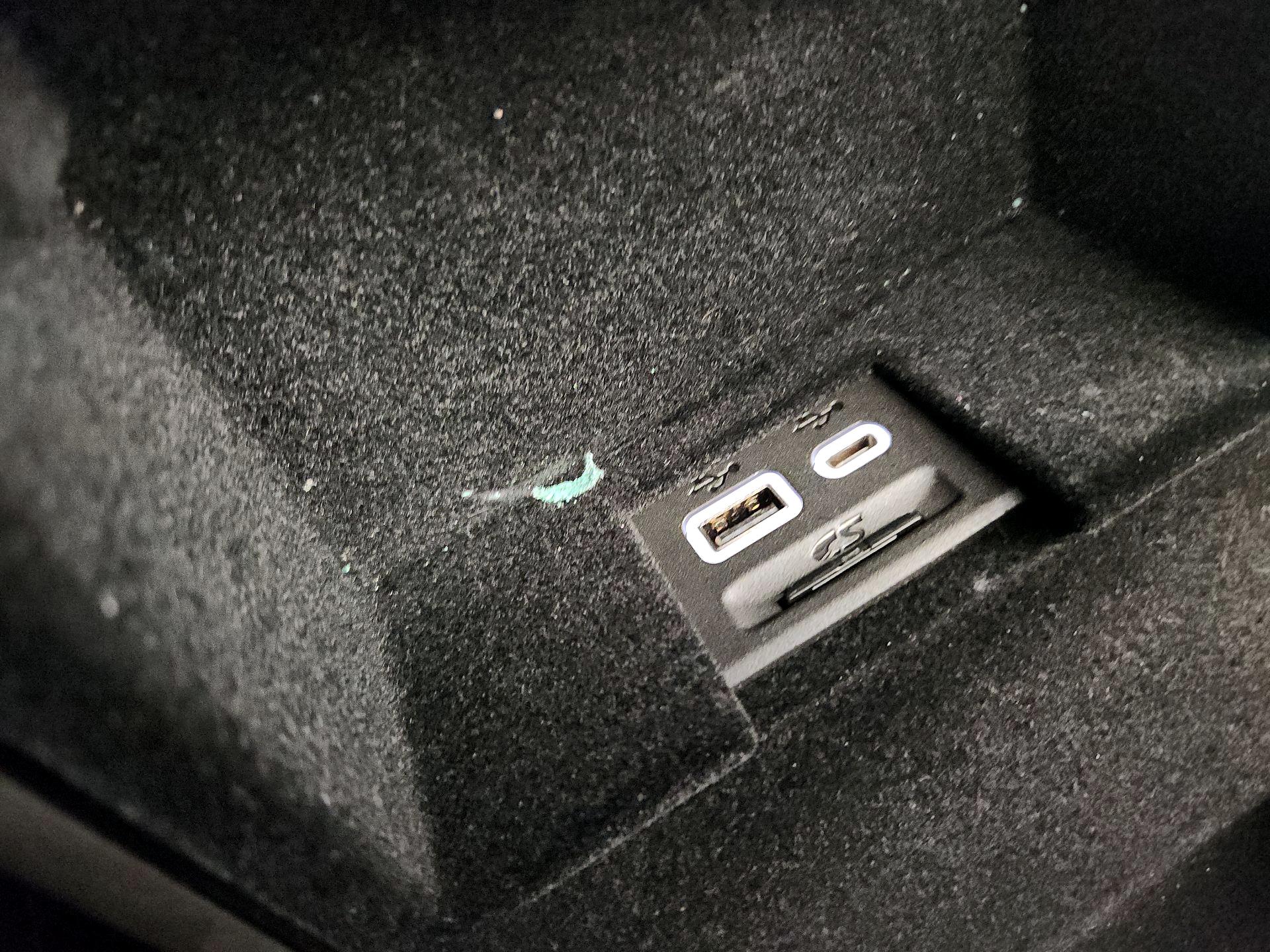 Thumbnail: 2023 Cadillac XT5 - 18