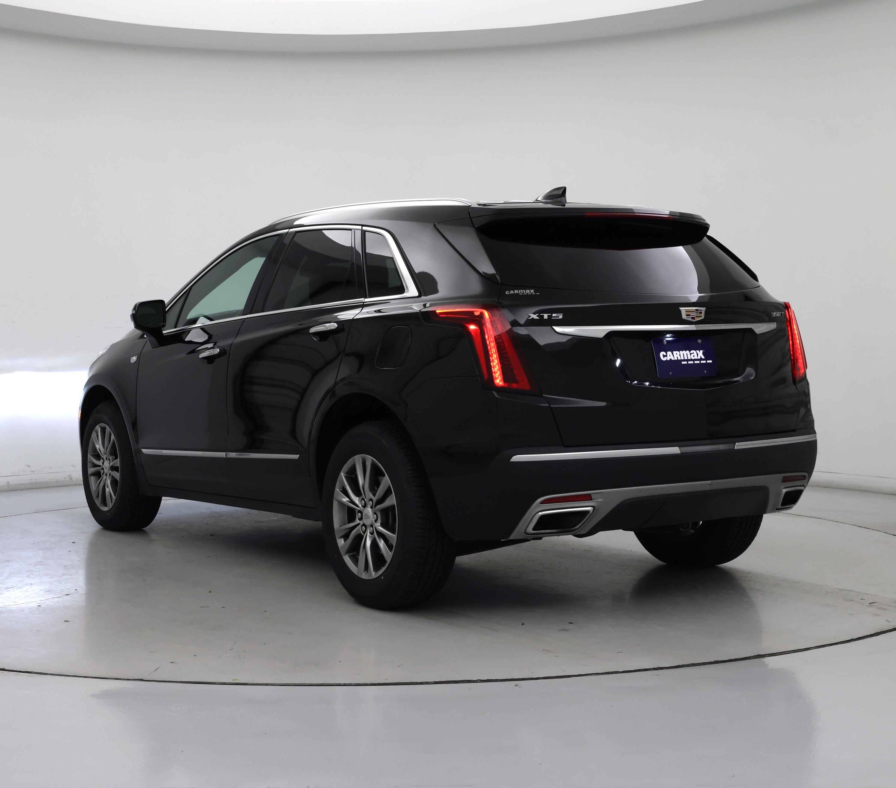 Thumbnail: 2023 Cadillac XT5 - 2