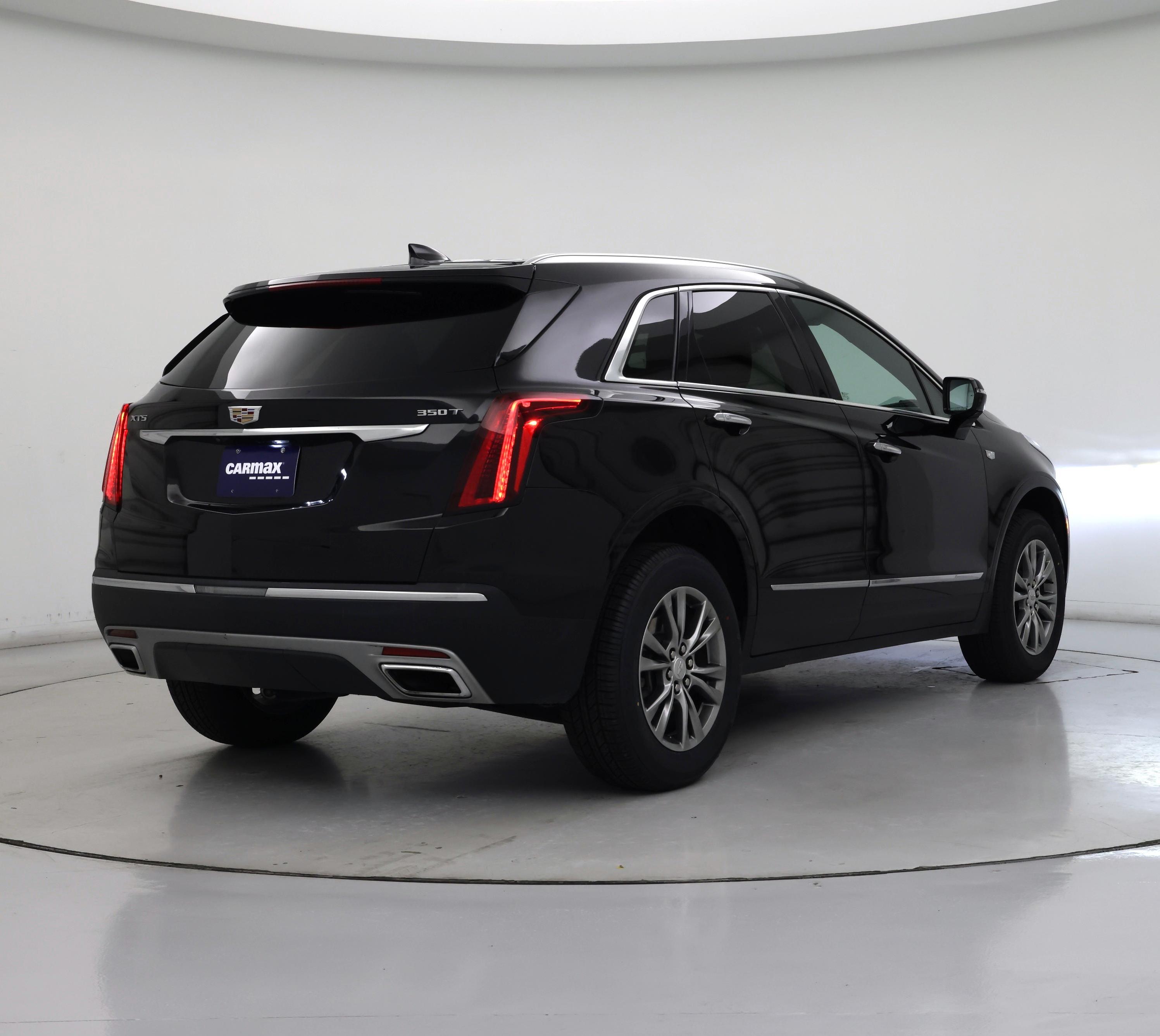 Thumbnail: 2023 Cadillac XT5 - 8