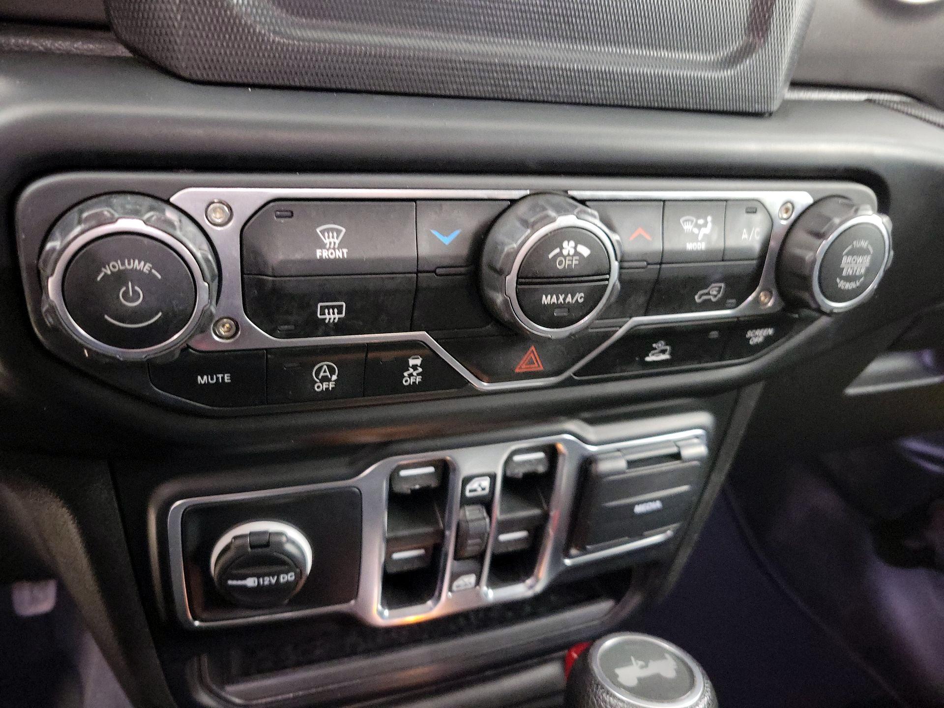 Thumbnail: 2023 Jeep Wrangler - 16