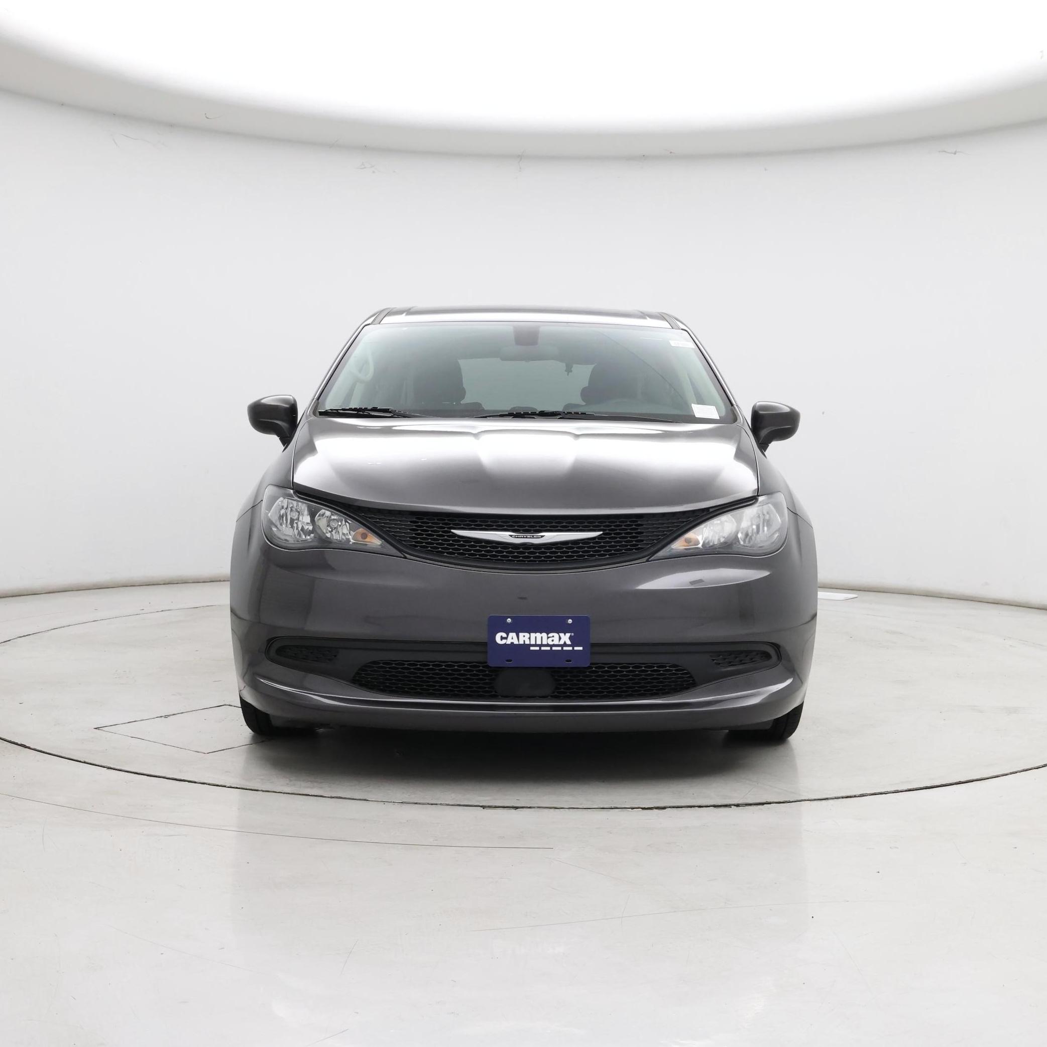 Thumbnail: 2022 Chrysler Voyager - 5
