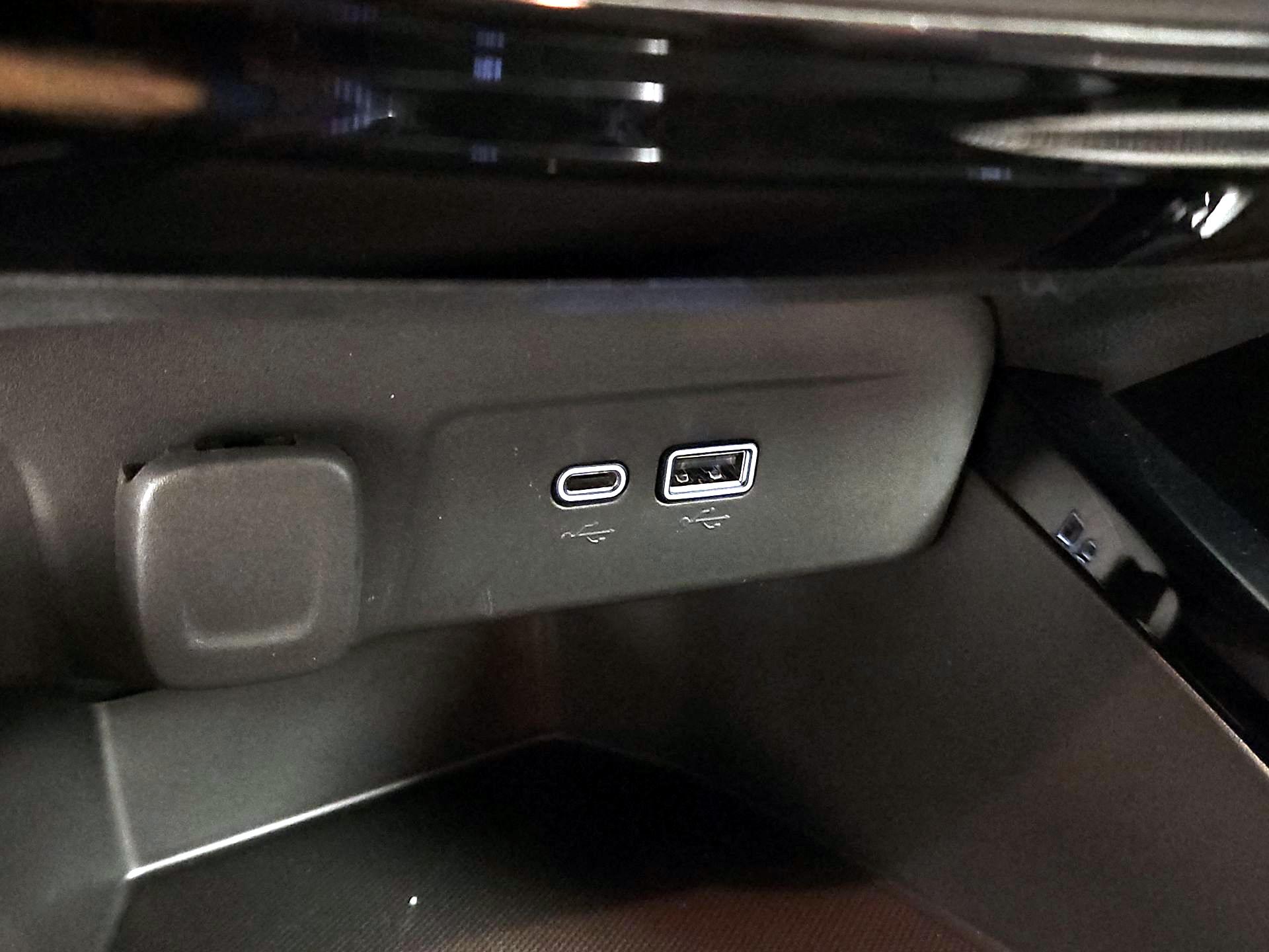 Thumbnail: 2025 Chevrolet Trax - 18