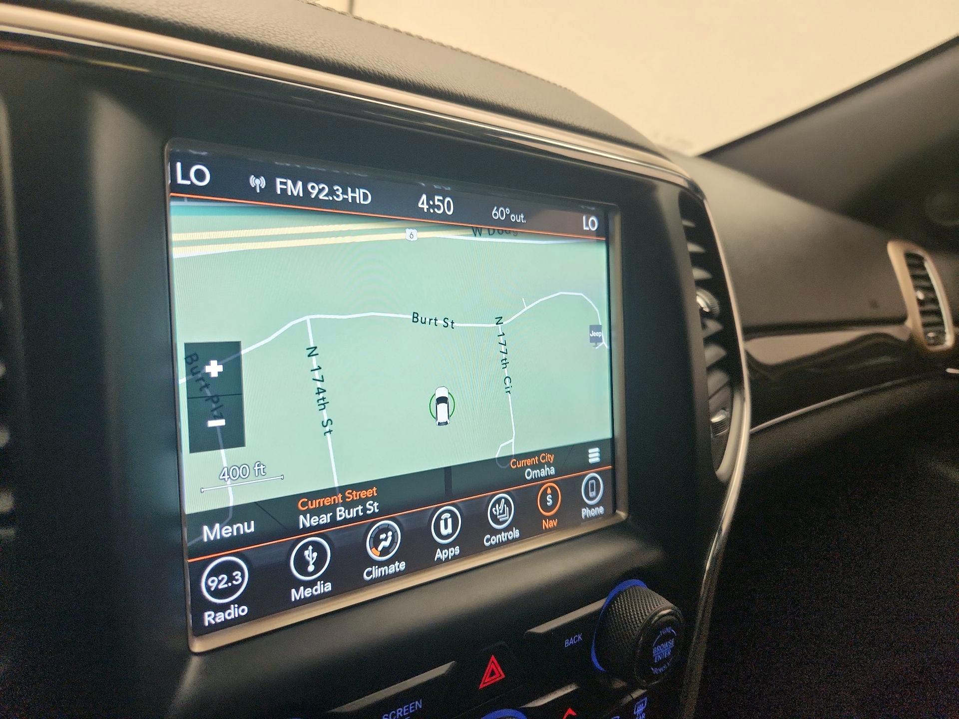 Thumbnail: 2015 Jeep Grand Cherokee - 14