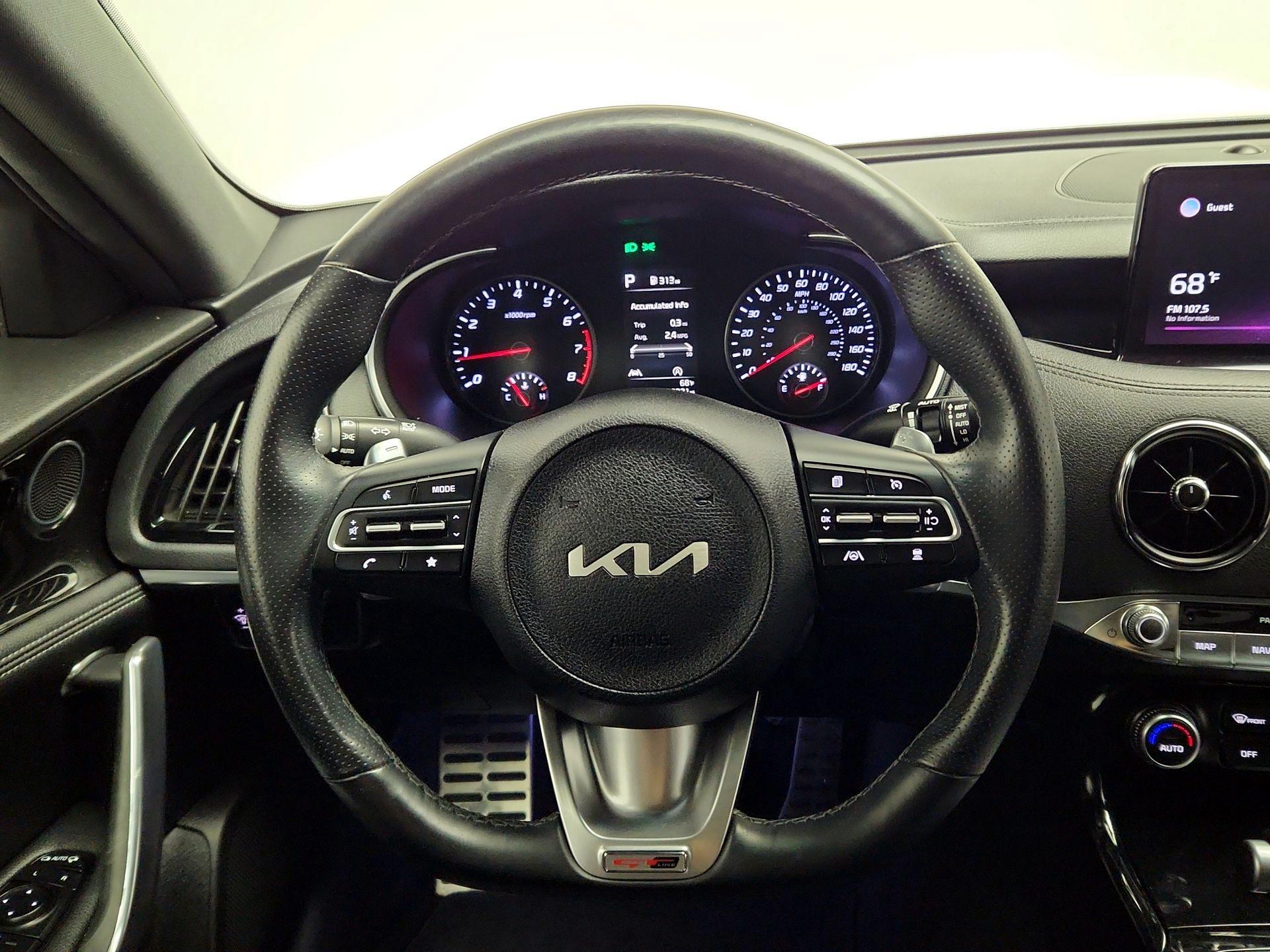 Thumbnail: 2022 Kia Stinger - 10
