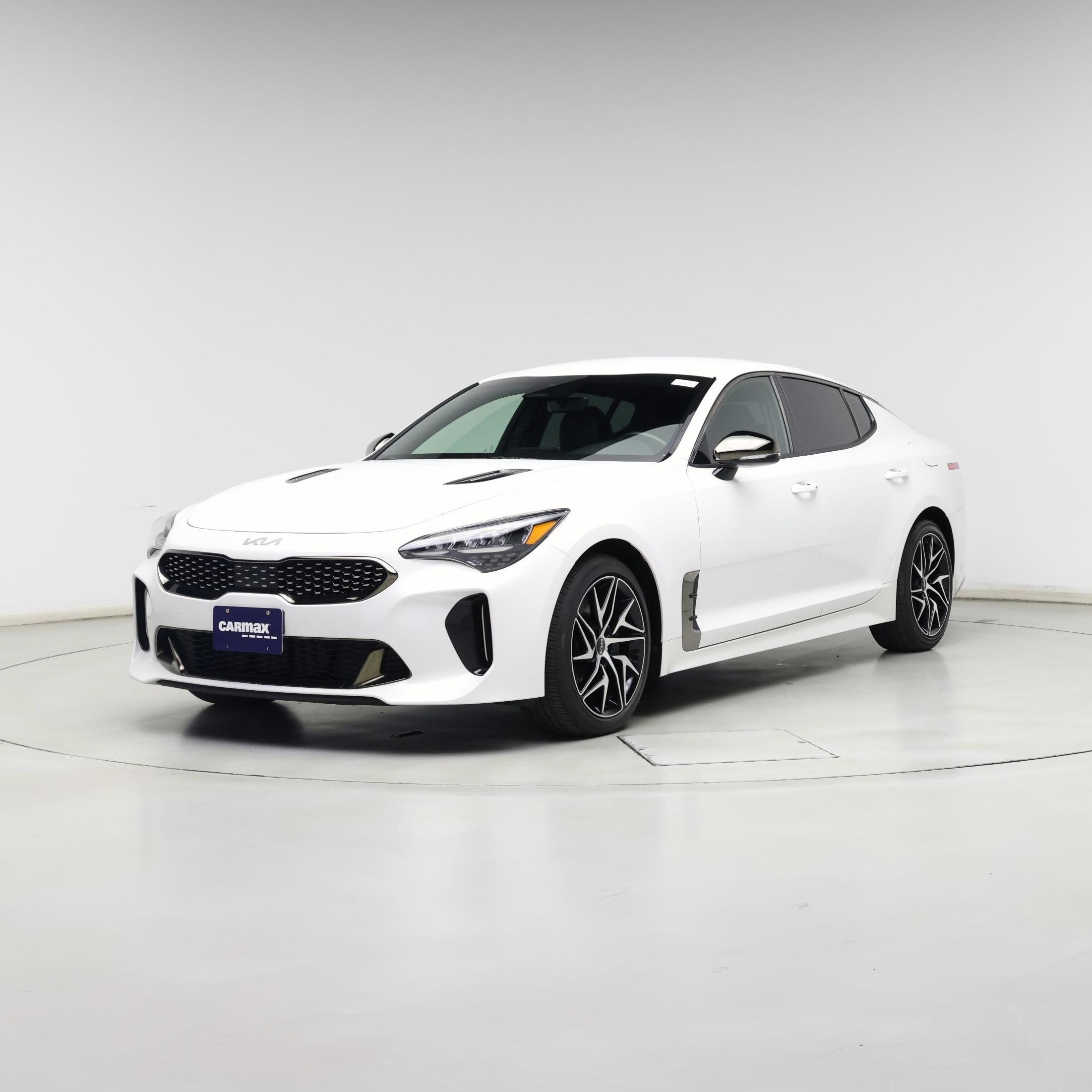 Thumbnail: 2022 Kia Stinger - 4
