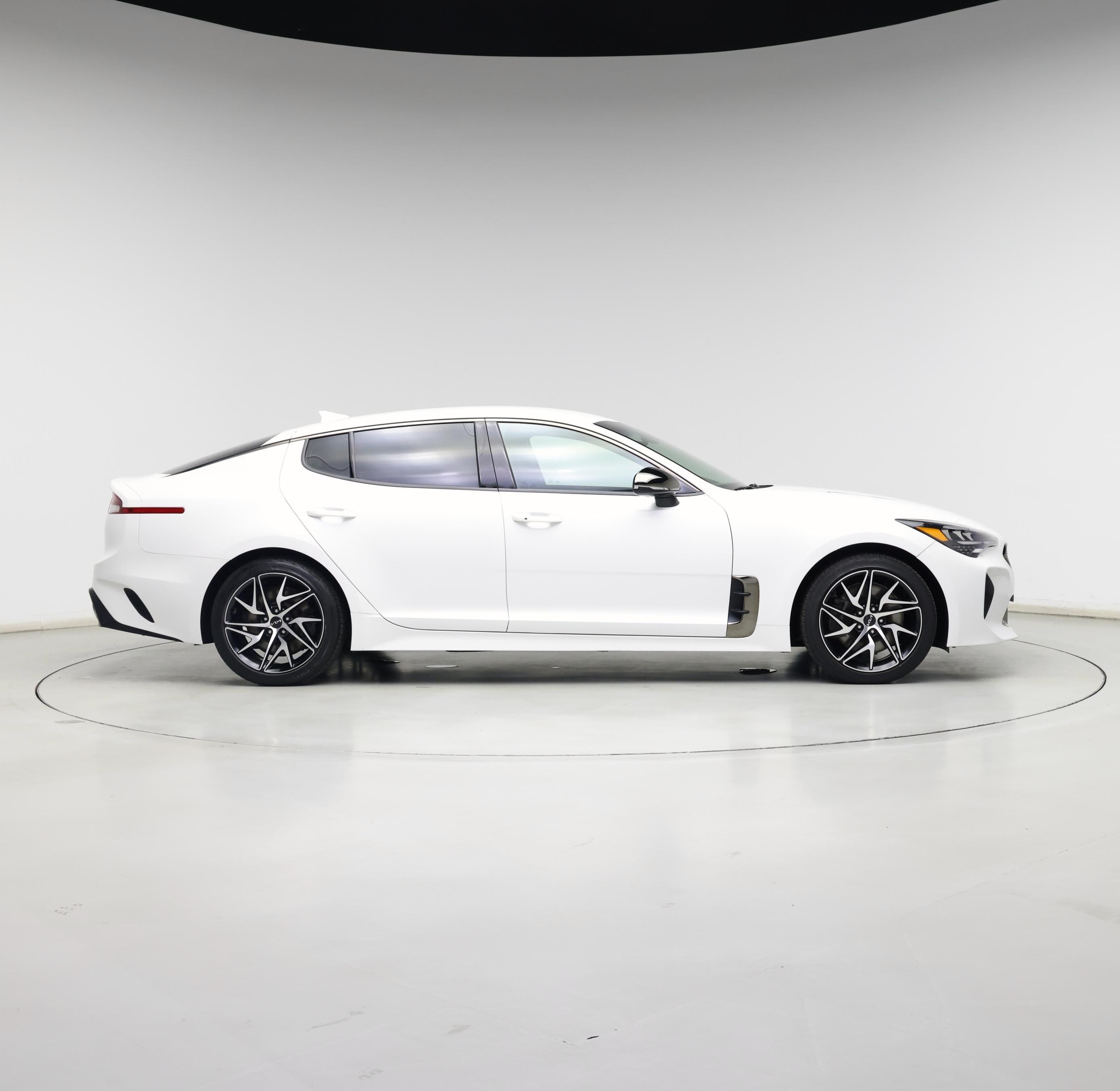 Thumbnail: 2022 Kia Stinger - 7