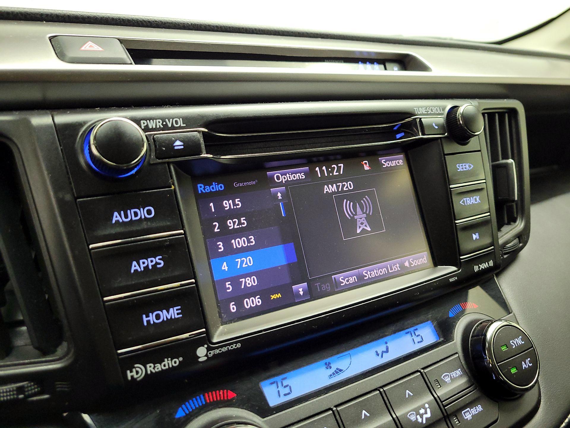 Thumbnail: 2017 Toyota RAV4 - 15