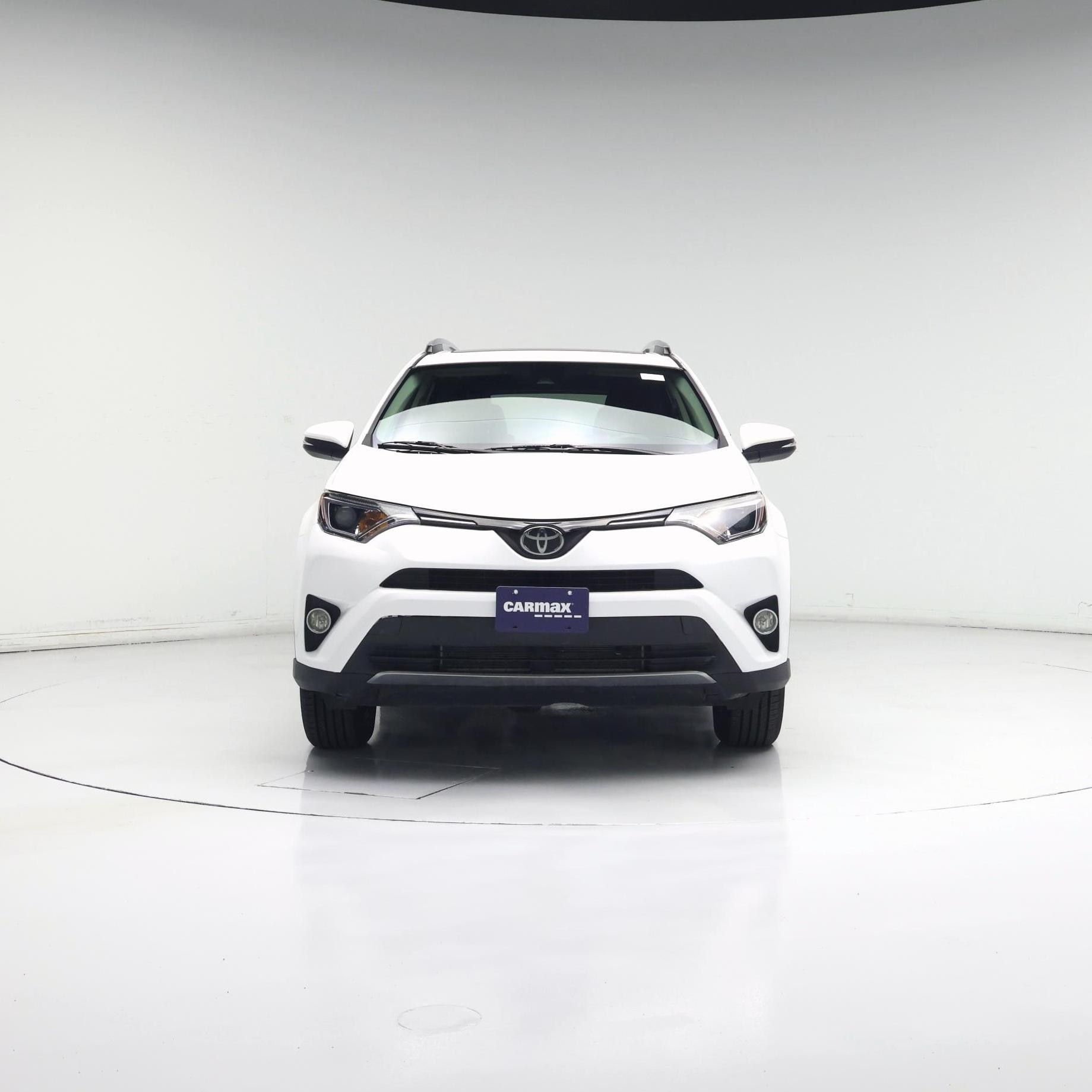 Thumbnail: 2017 Toyota RAV4 - 5