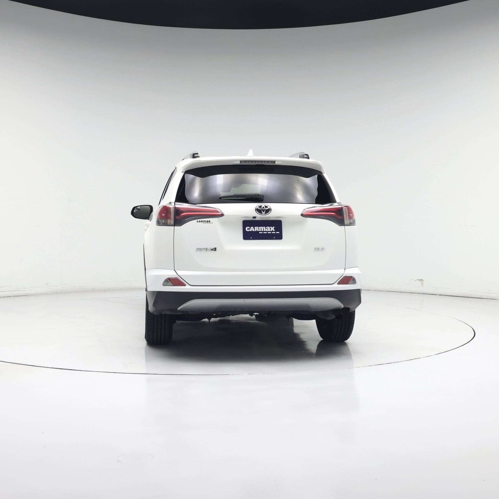 Thumbnail: 2017 Toyota RAV4 - 6