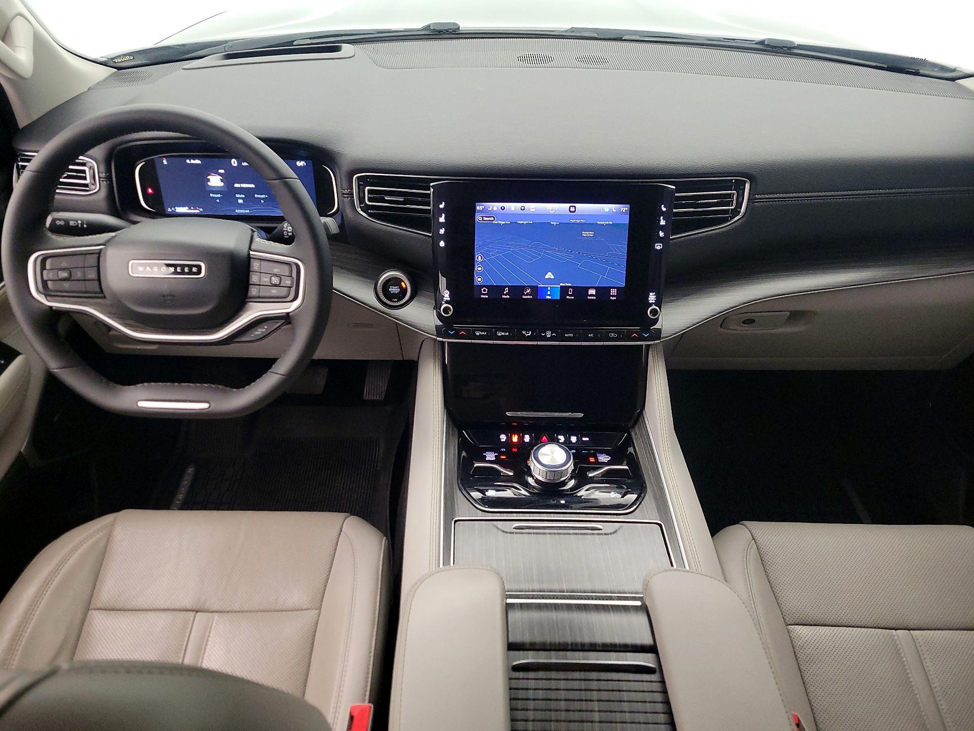 Thumbnail: 2023 Jeep Wagoneer - 9