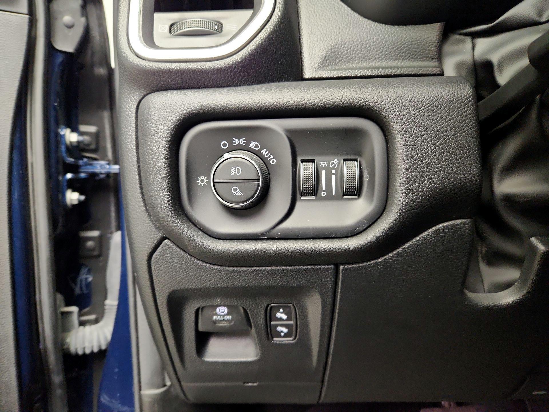 Thumbnail: 2023 RAM 1500 - 13