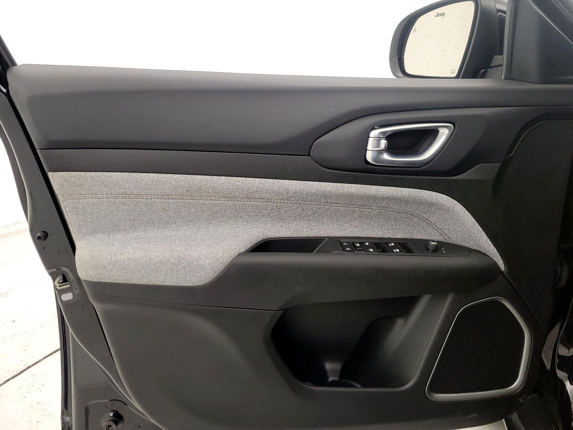 Thumbnail: 2024 Jeep Compass - 12