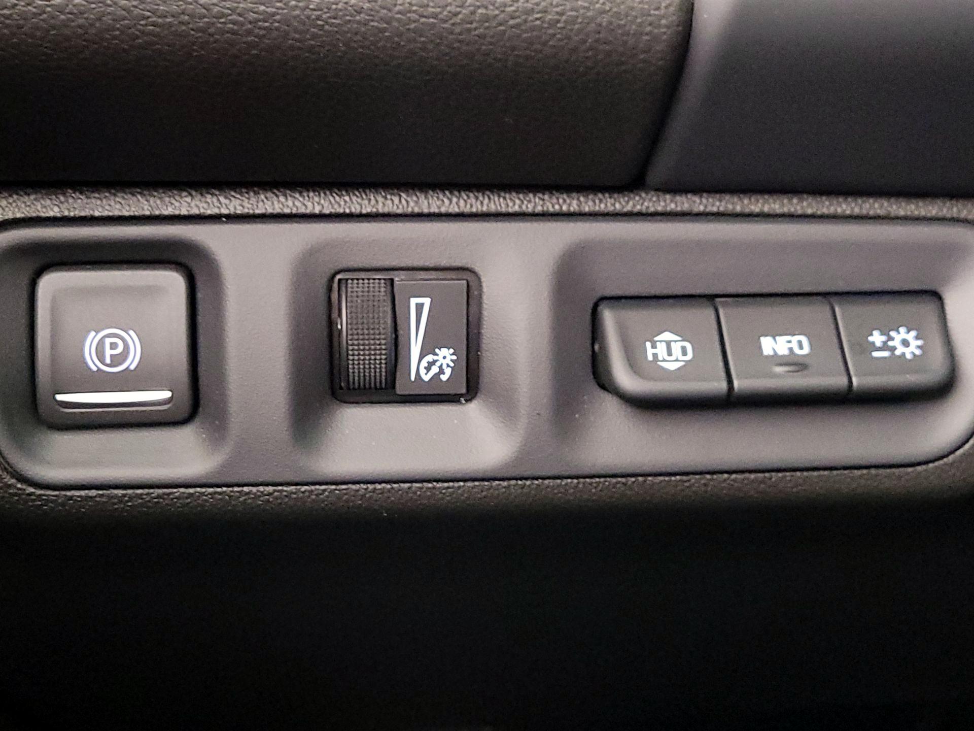 Thumbnail: 2023 GMC Acadia - 13