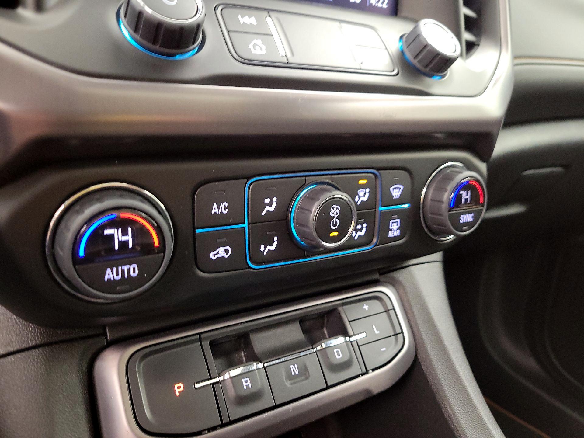 Thumbnail: 2023 GMC Acadia - 16