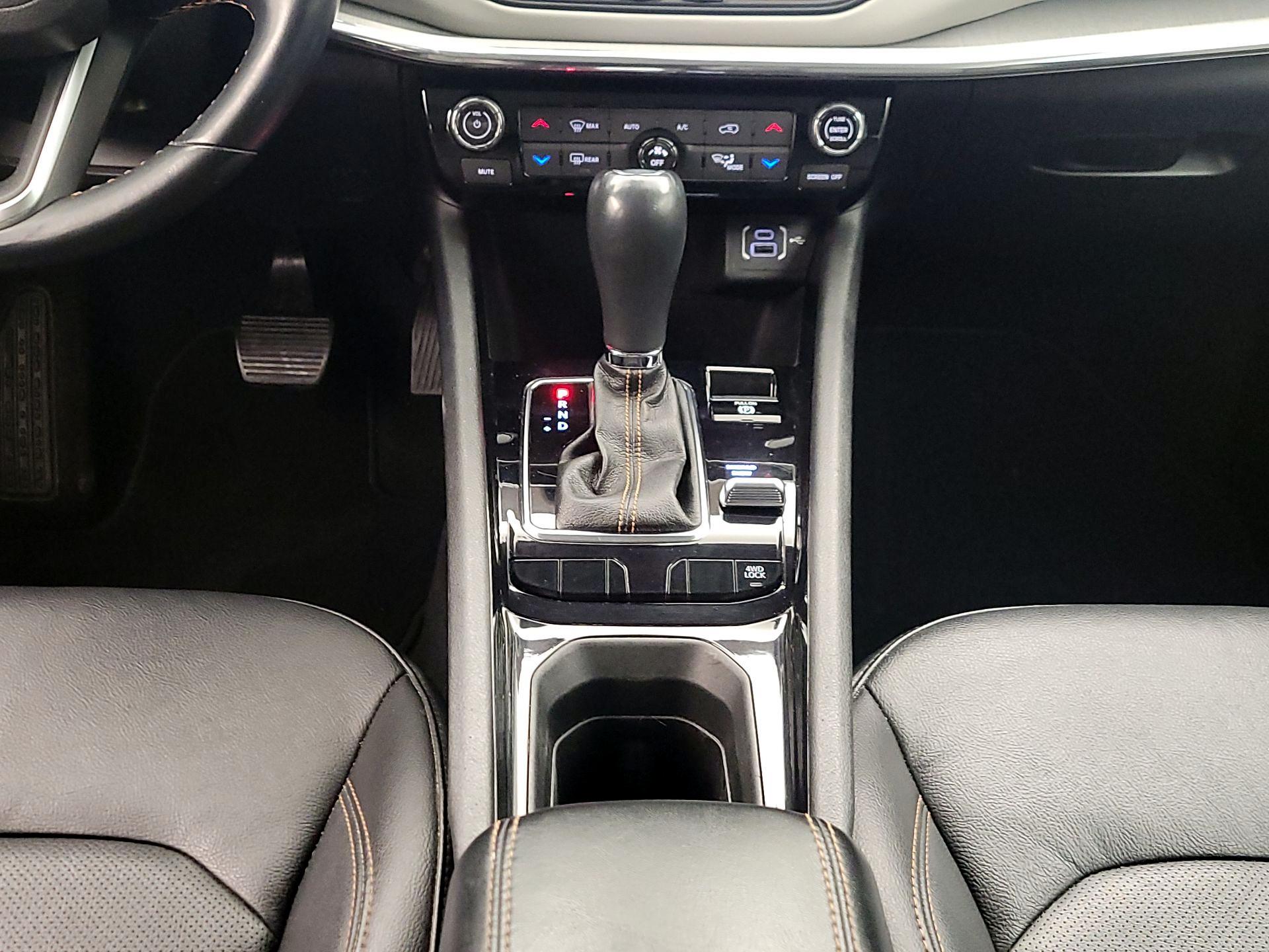 Thumbnail: 2022 Jeep Compass - 17