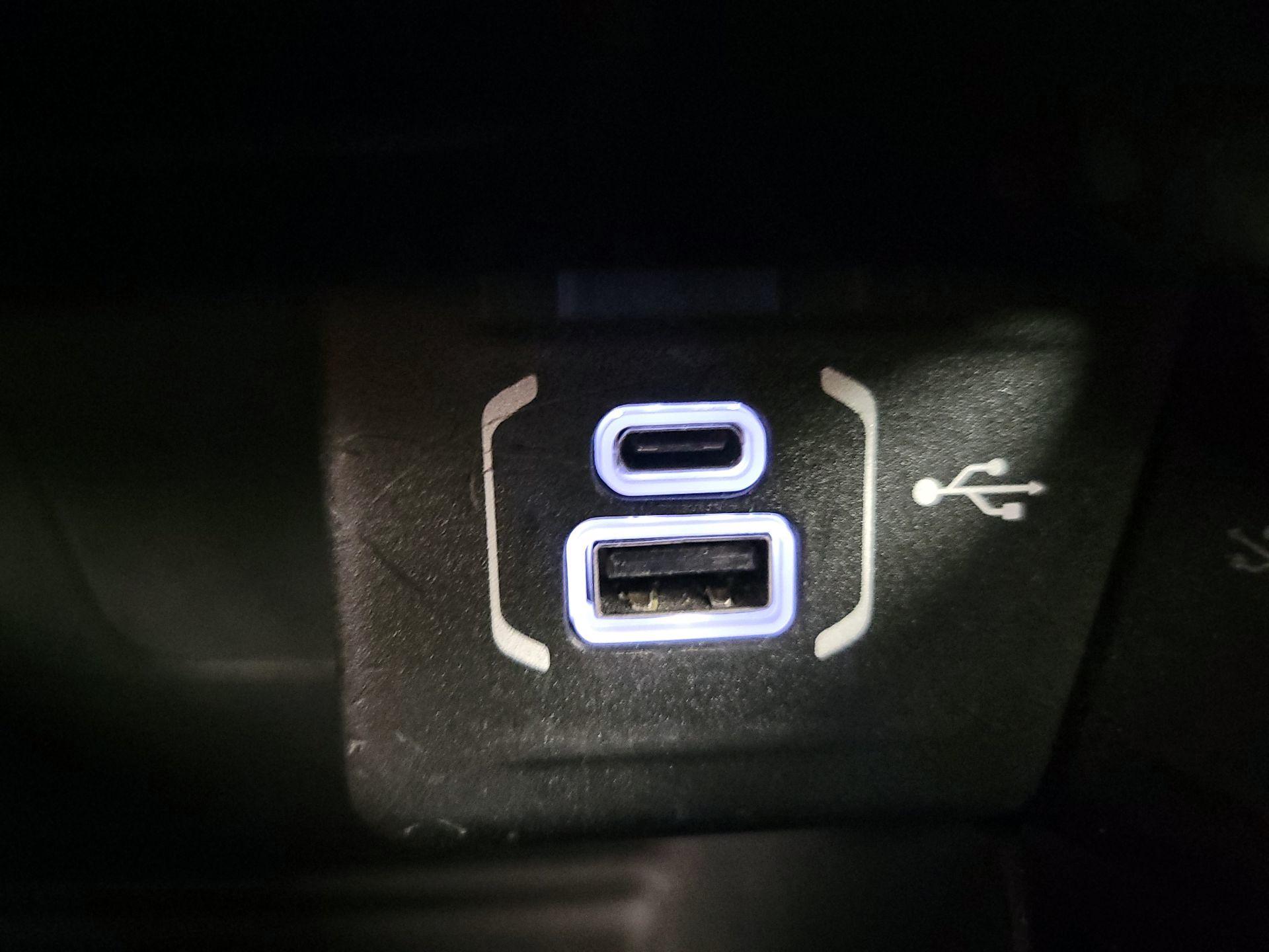 Thumbnail: 2022 Jeep Compass - 18