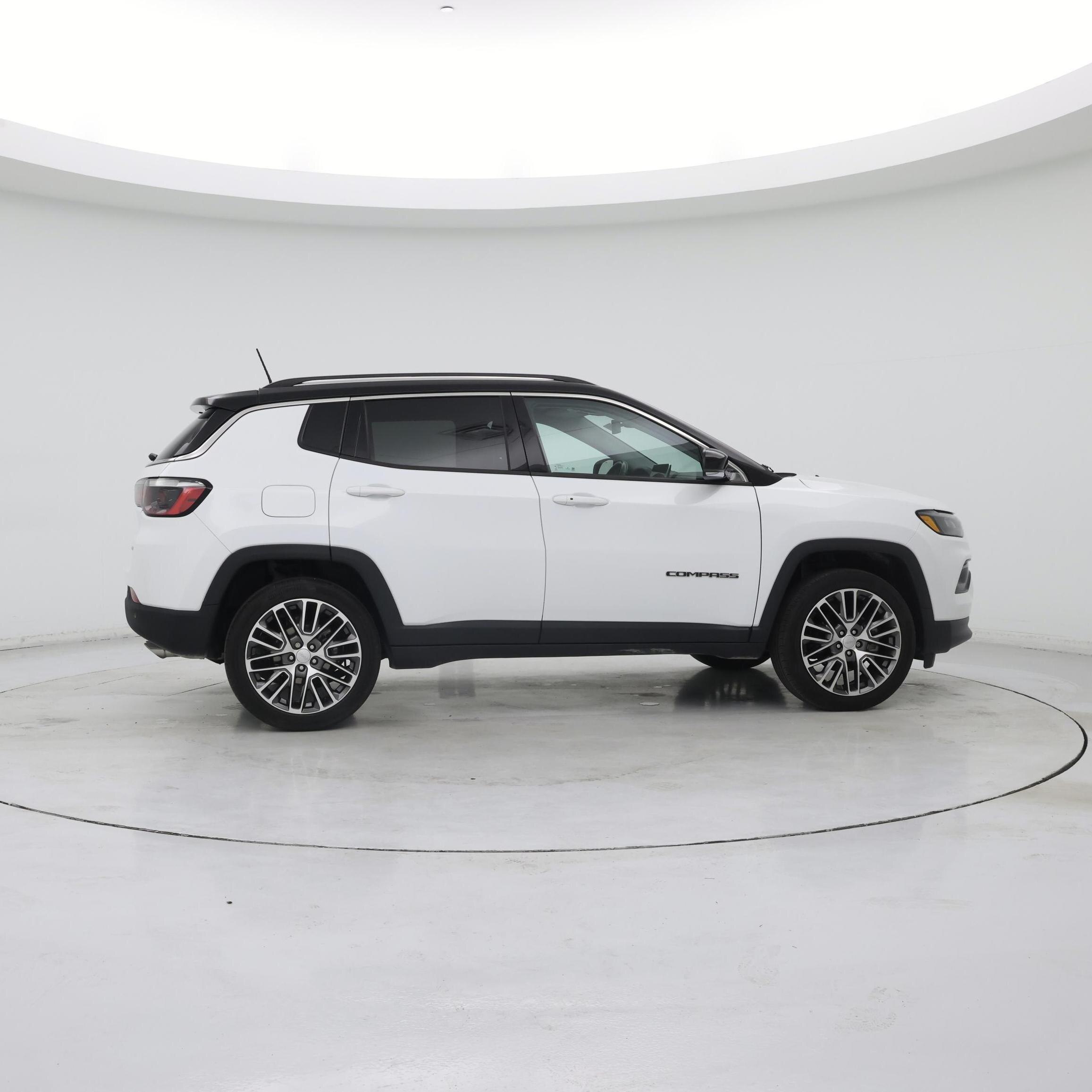 Thumbnail: 2022 Jeep Compass - 7