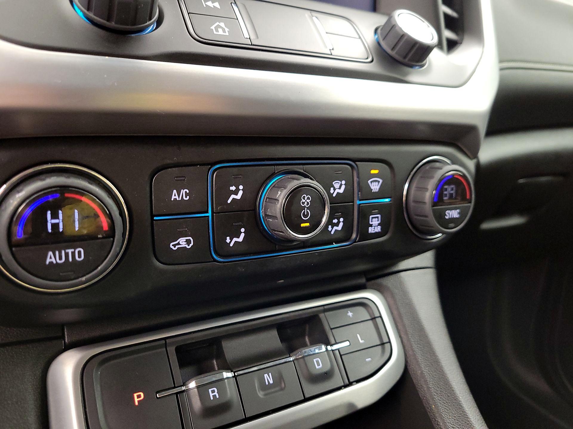 Thumbnail: 2023 GMC Acadia - 16