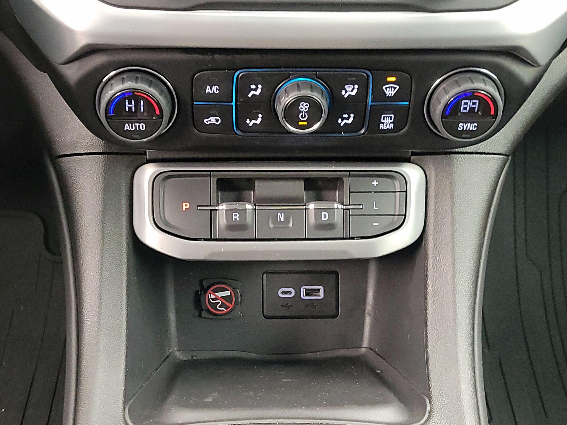 Thumbnail: 2023 GMC Acadia - 17