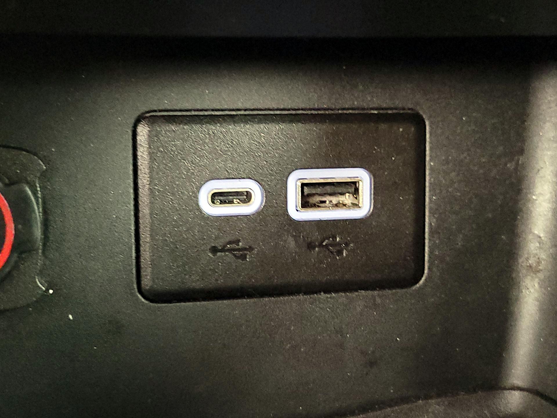 Thumbnail: 2023 GMC Acadia - 18