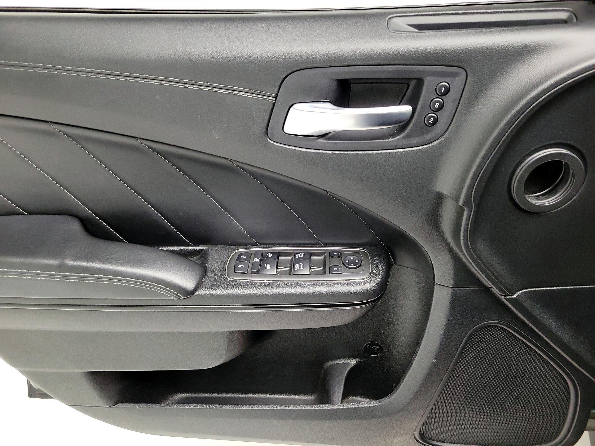 Thumbnail: 2022 Dodge Charger - 12