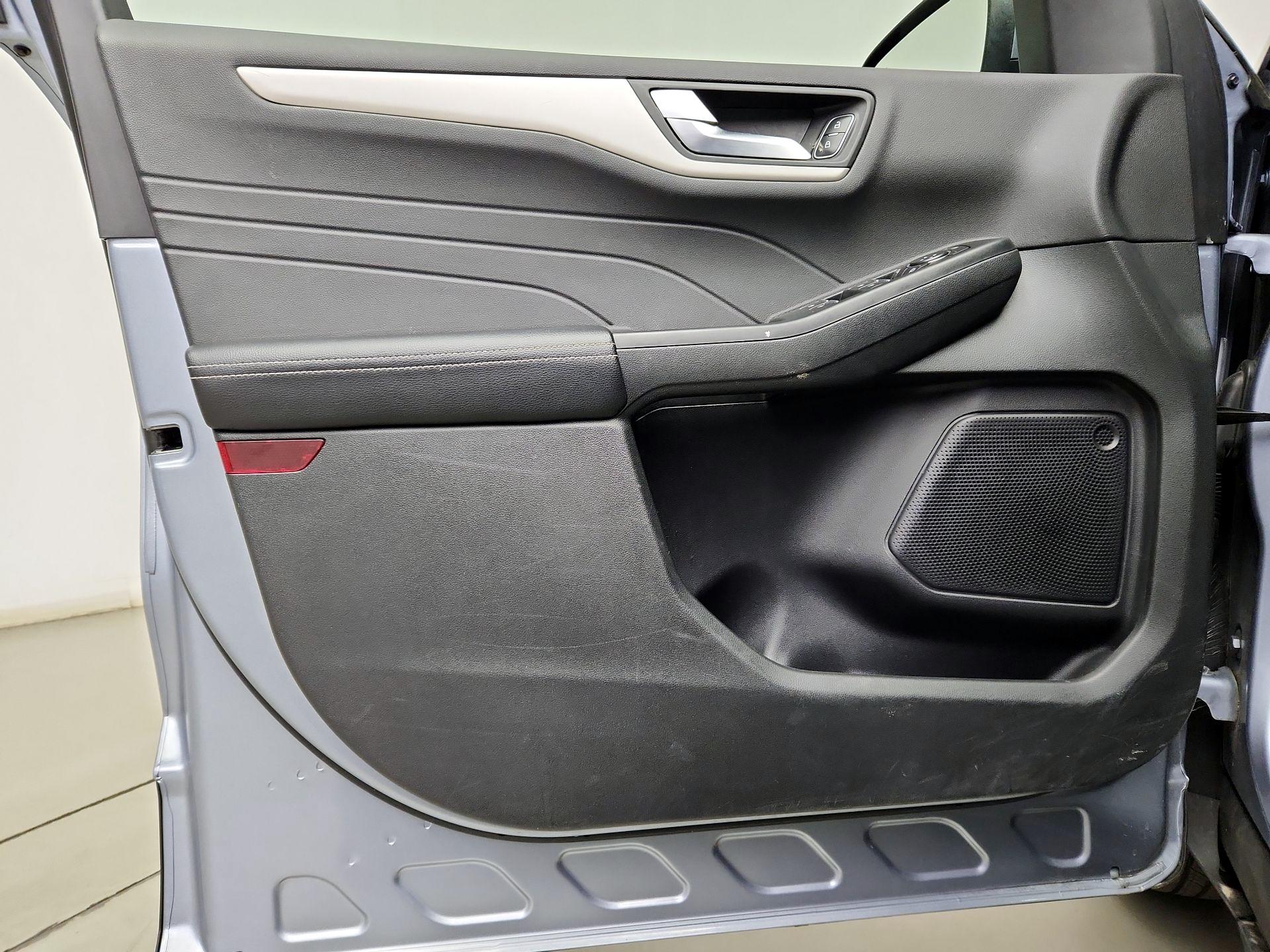 Thumbnail: 2022 Ford Escape - 12