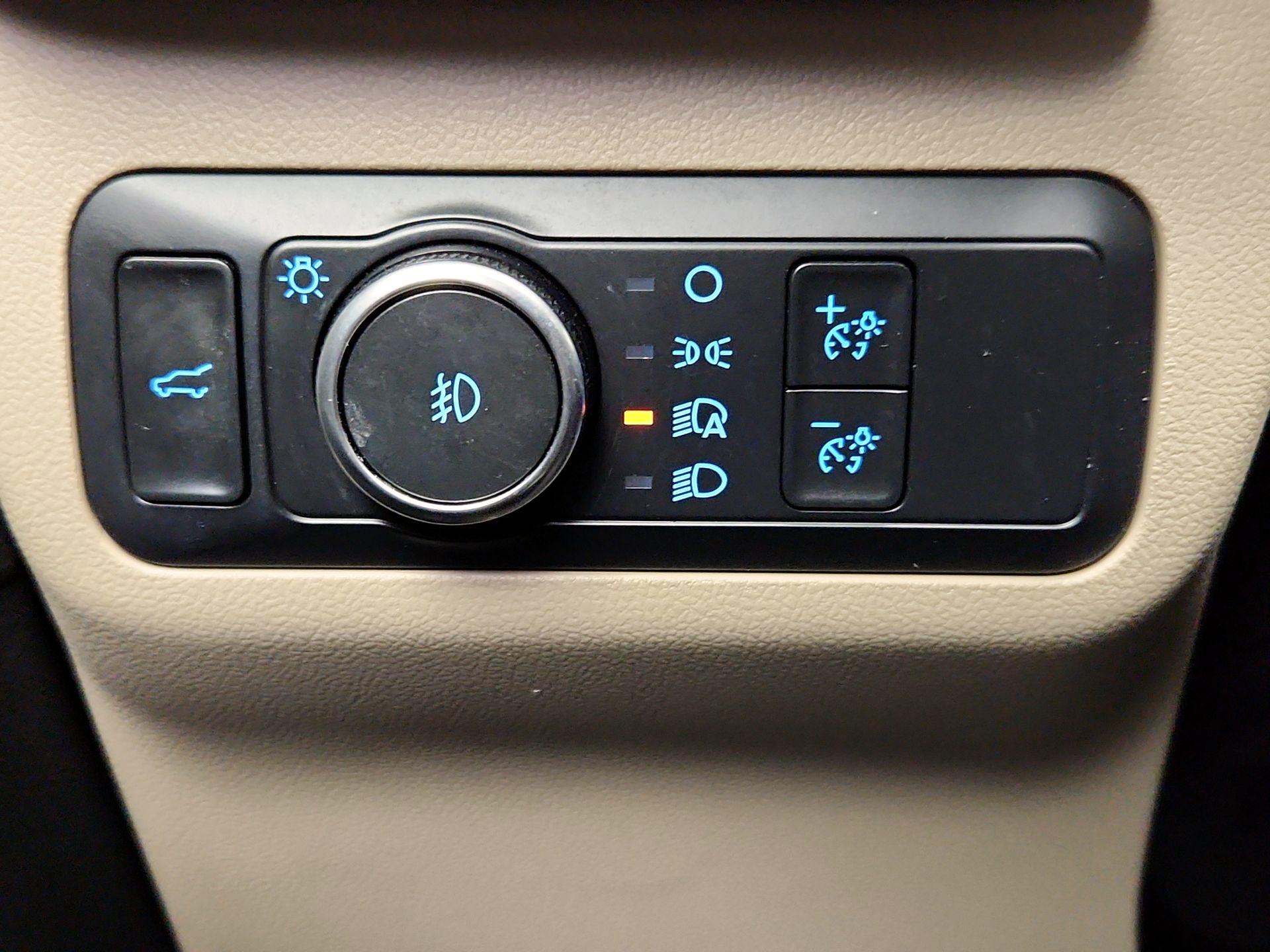 Thumbnail: 2022 Ford Escape - 13