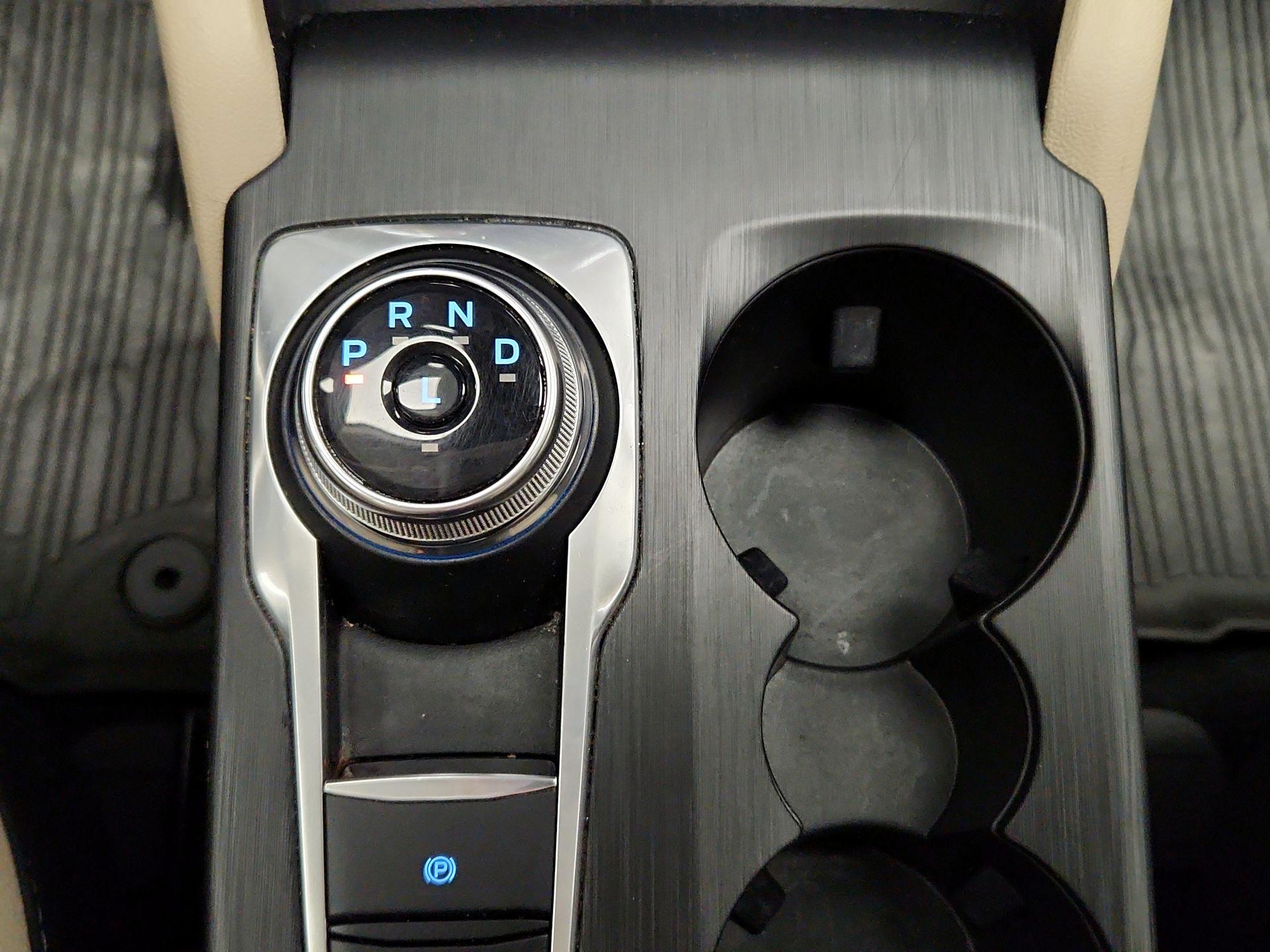 Thumbnail: 2022 Ford Escape - 17