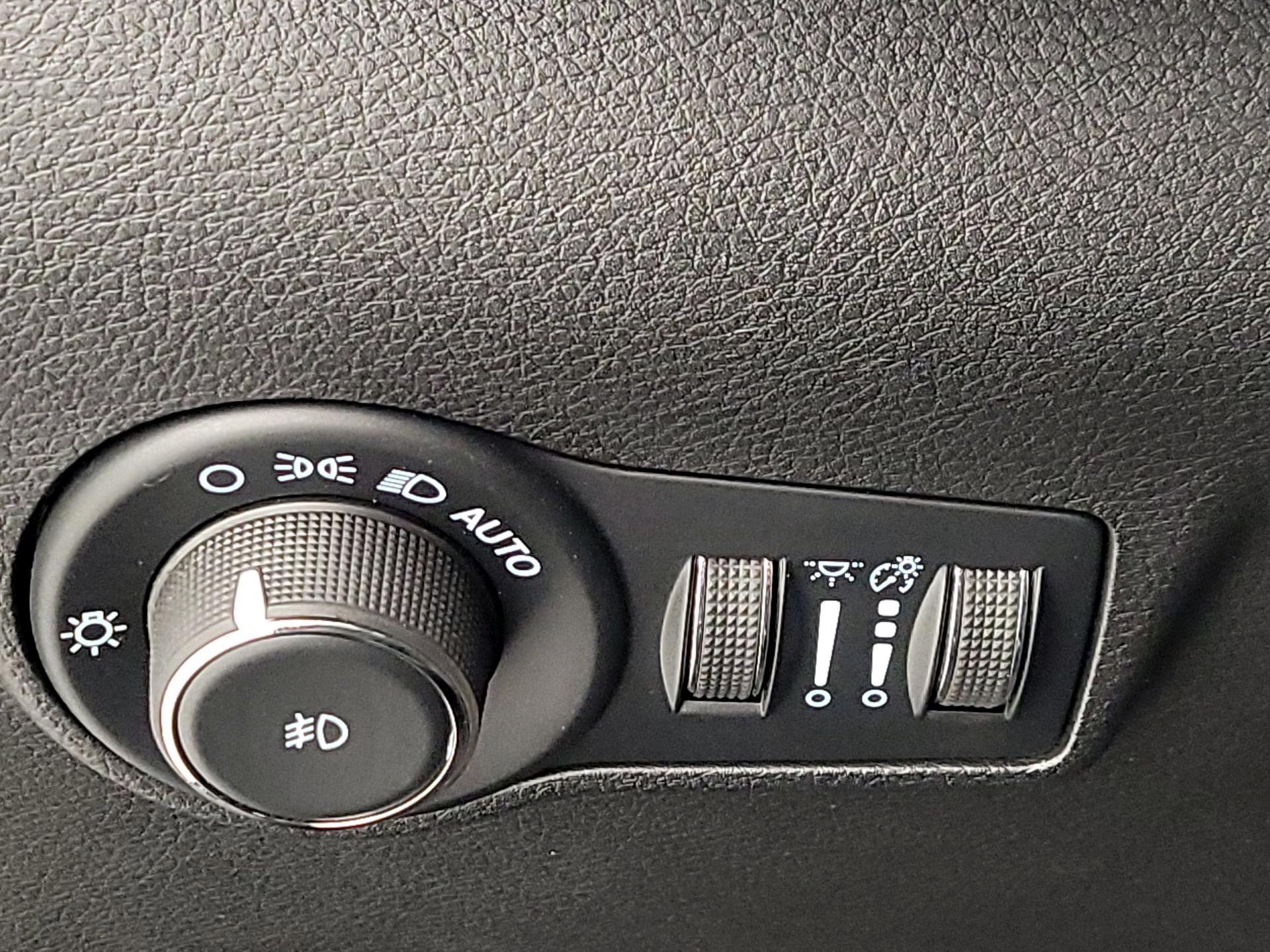 Thumbnail: 2024 Jeep Compass - 13