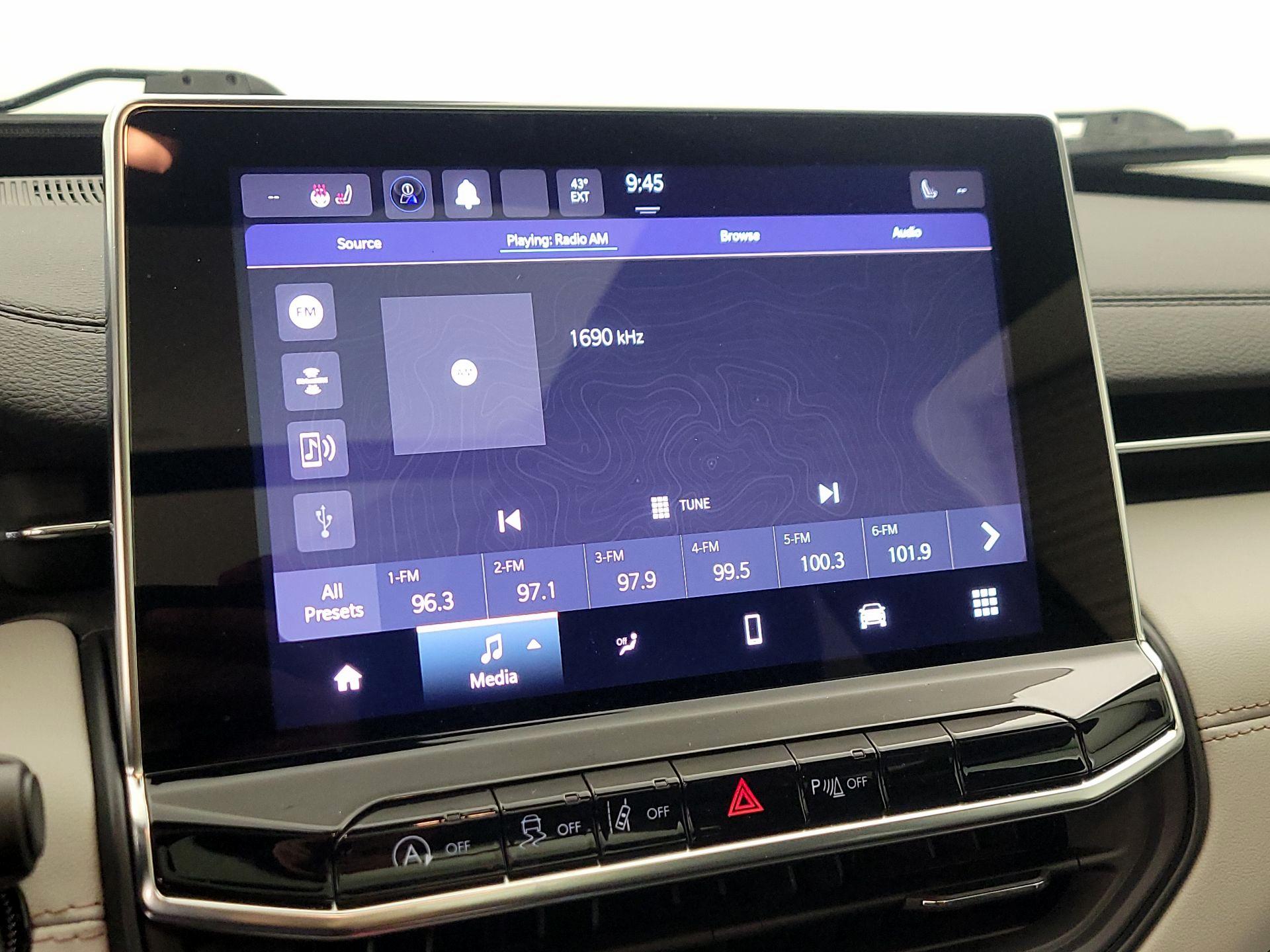 Thumbnail: 2024 Jeep Compass - 15