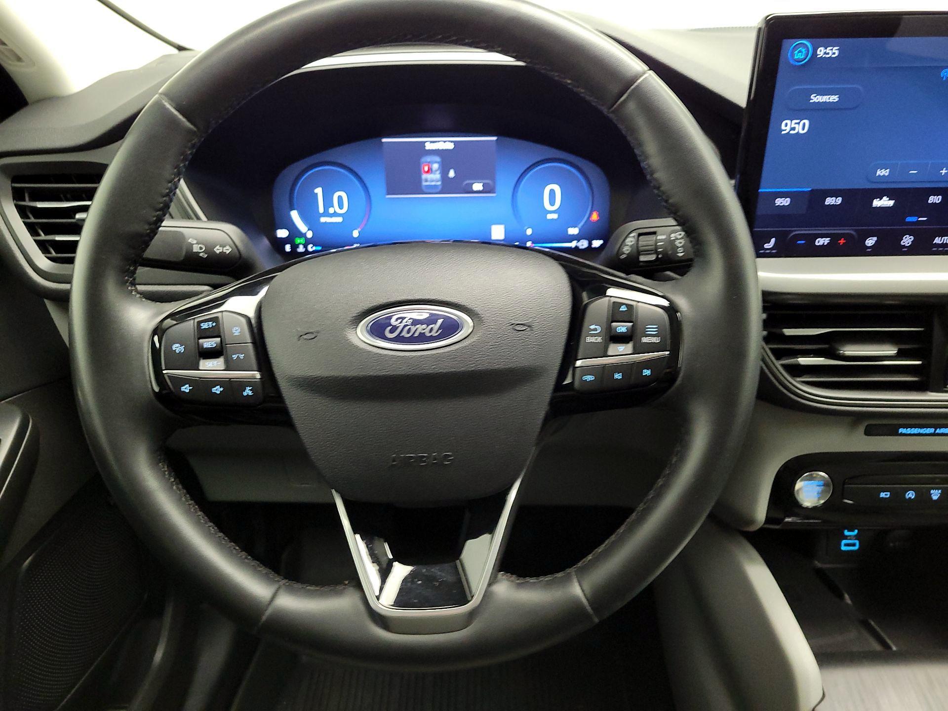 Thumbnail: 2023 Ford Escape - 10