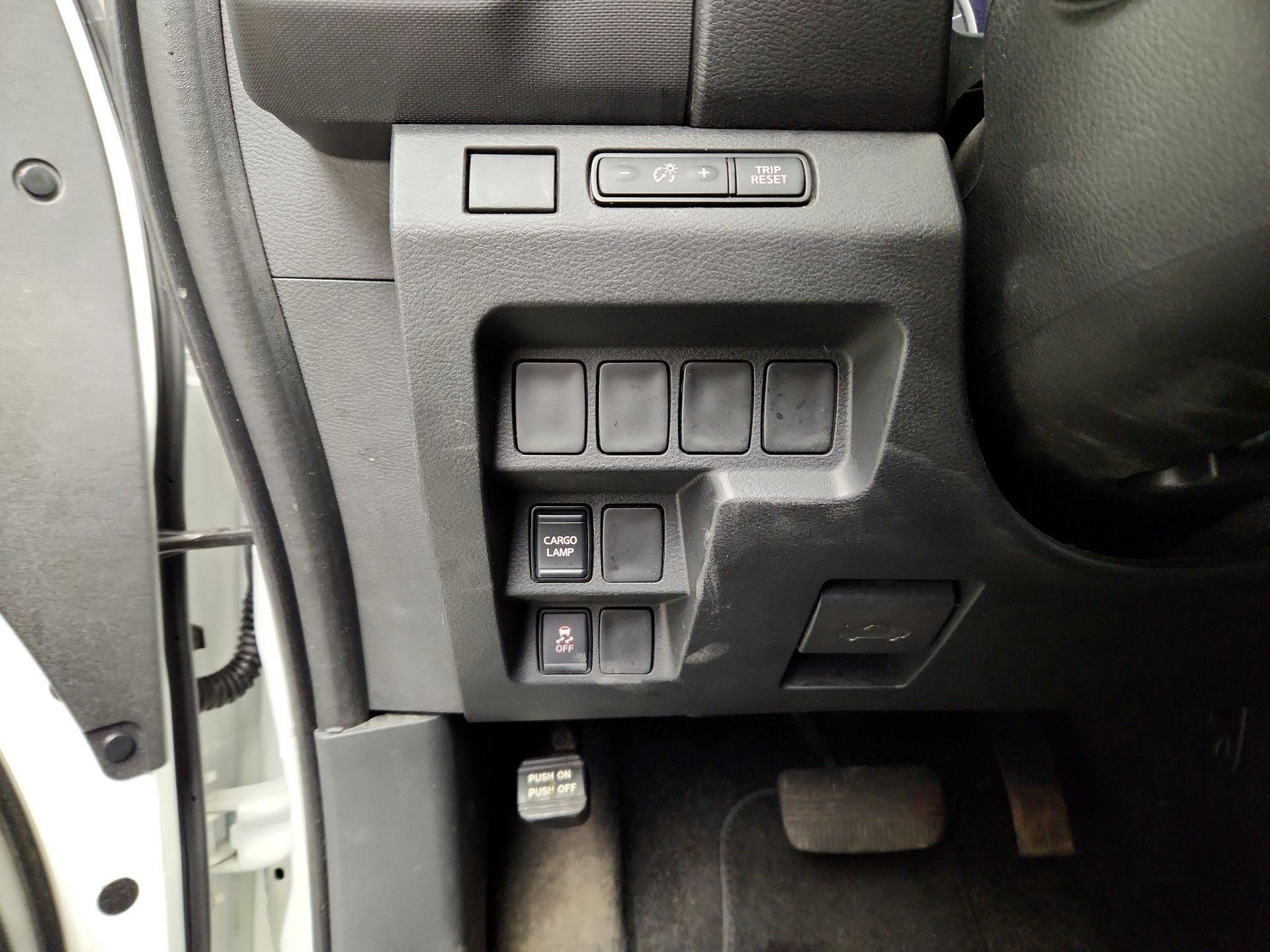 Thumbnail: 2022 Nissan Frontier - 13