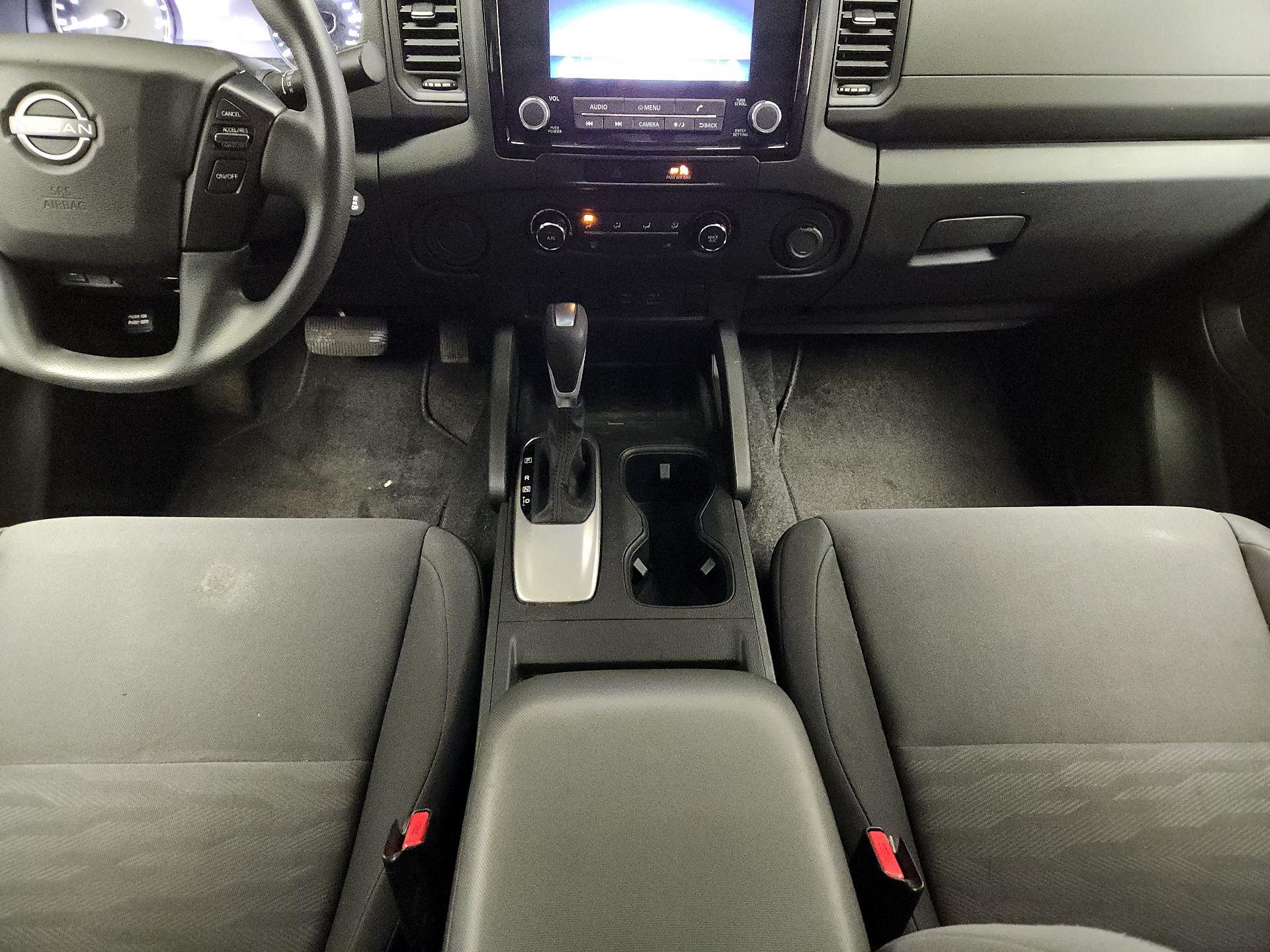 Thumbnail: 2022 Nissan Frontier - 17