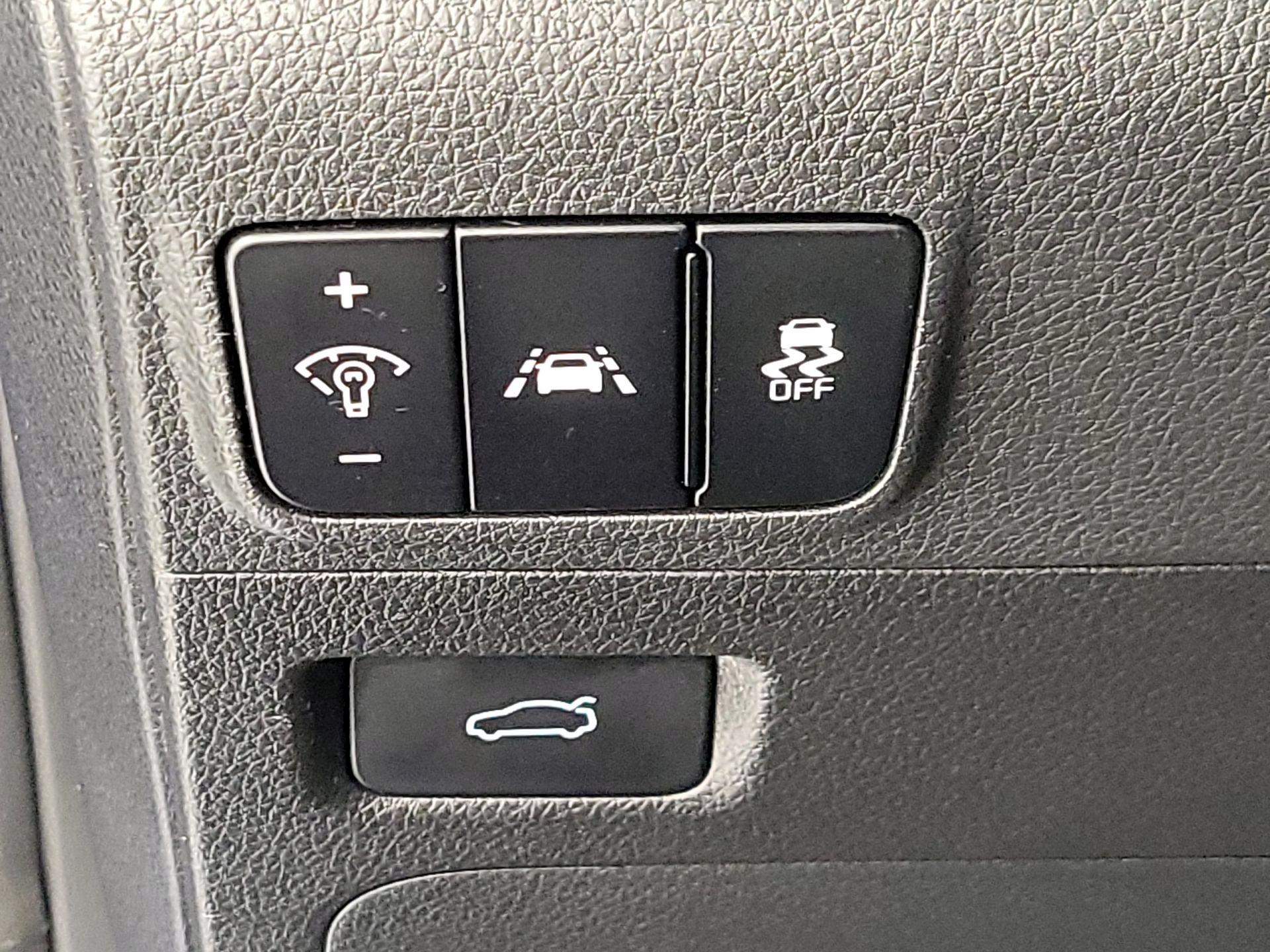 Thumbnail: 2022 Kia K5 - 13