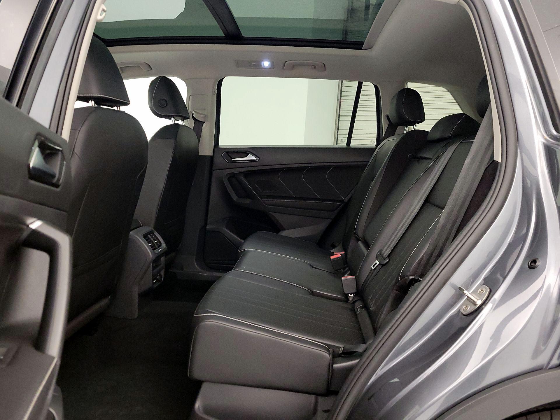 Thumbnail: 2022 Volkswagen Tiguan - 20