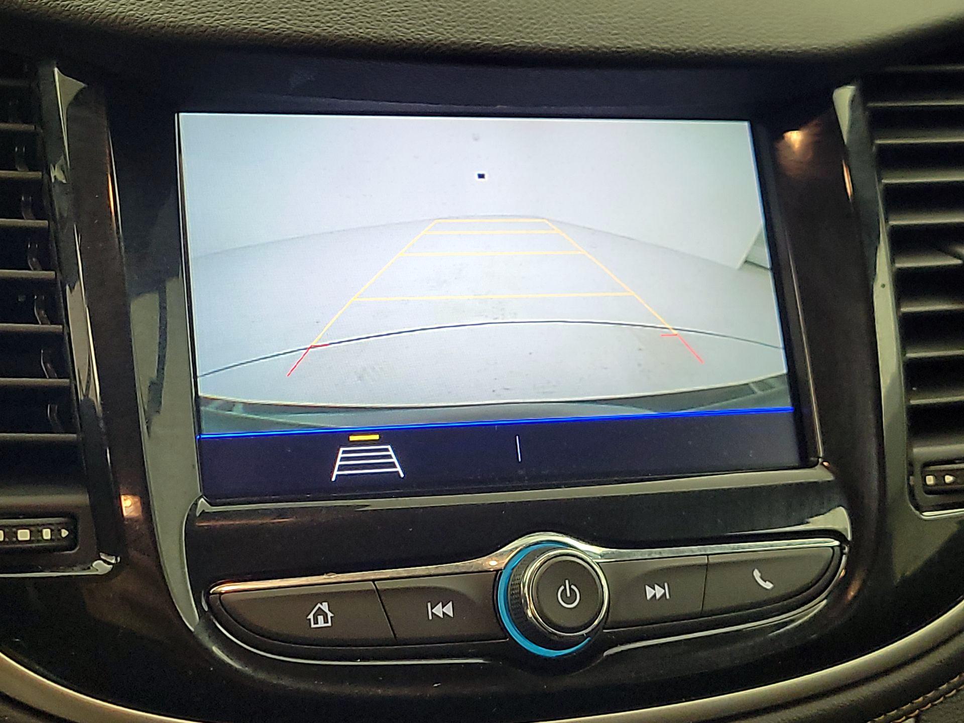 Thumbnail: 2020 Chevrolet Trax - 14