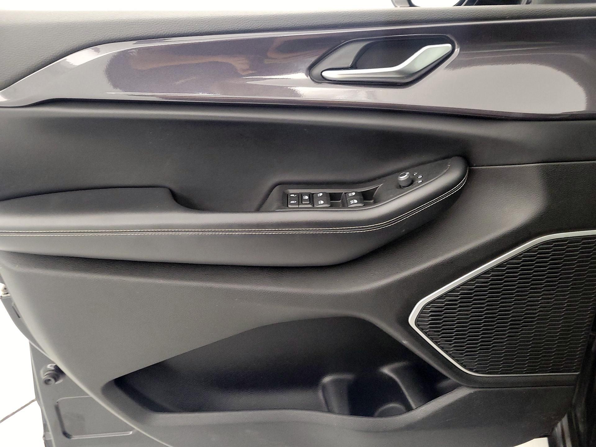 Thumbnail: 2021 Jeep Grand Cherokee L - 12