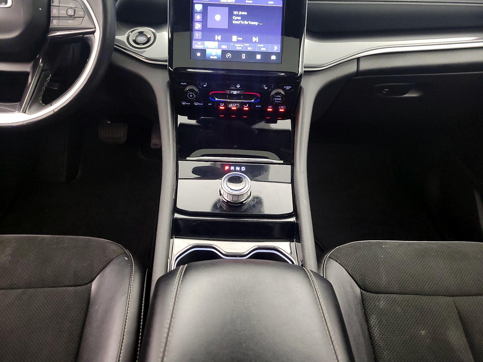 Thumbnail: 2021 Jeep Grand Cherokee L - 17