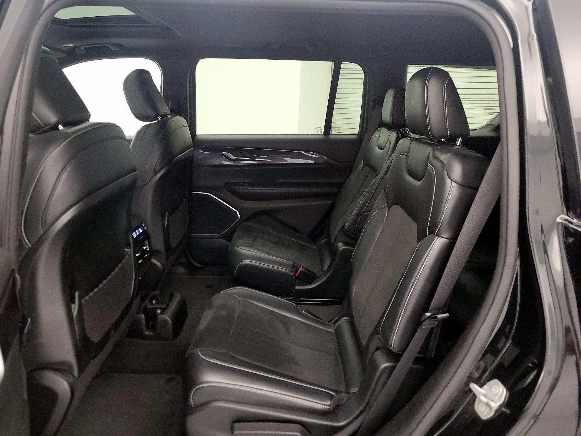 Thumbnail: 2021 Jeep Grand Cherokee L - 20